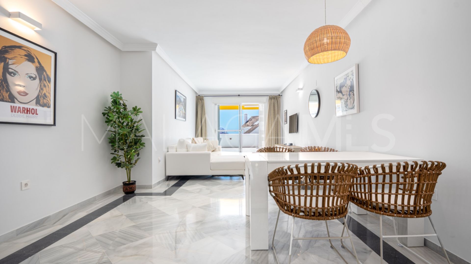 2 bedrooms Nueva Andalucia apartment for sale