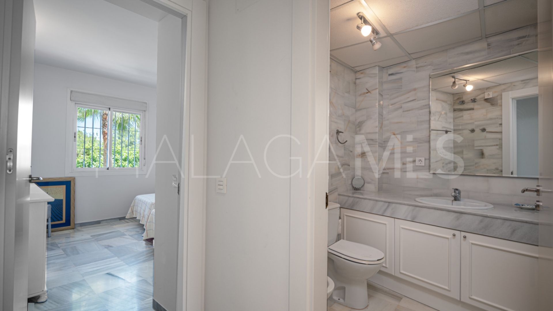 2 bedrooms Nueva Andalucia apartment for sale