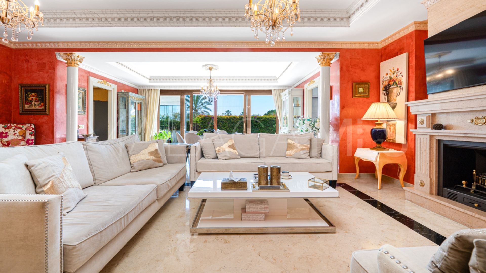 Villa for sale in Nagüeles