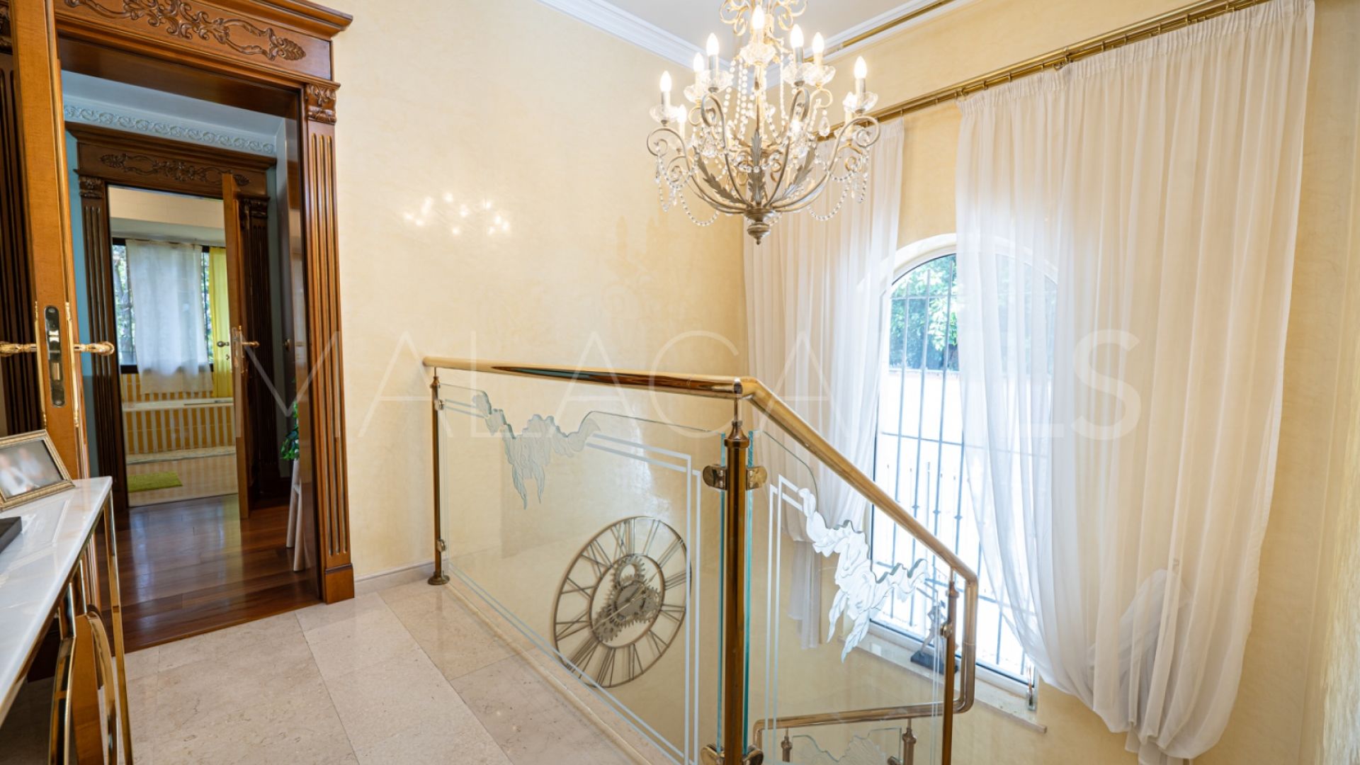 Villa for sale in Nagüeles
