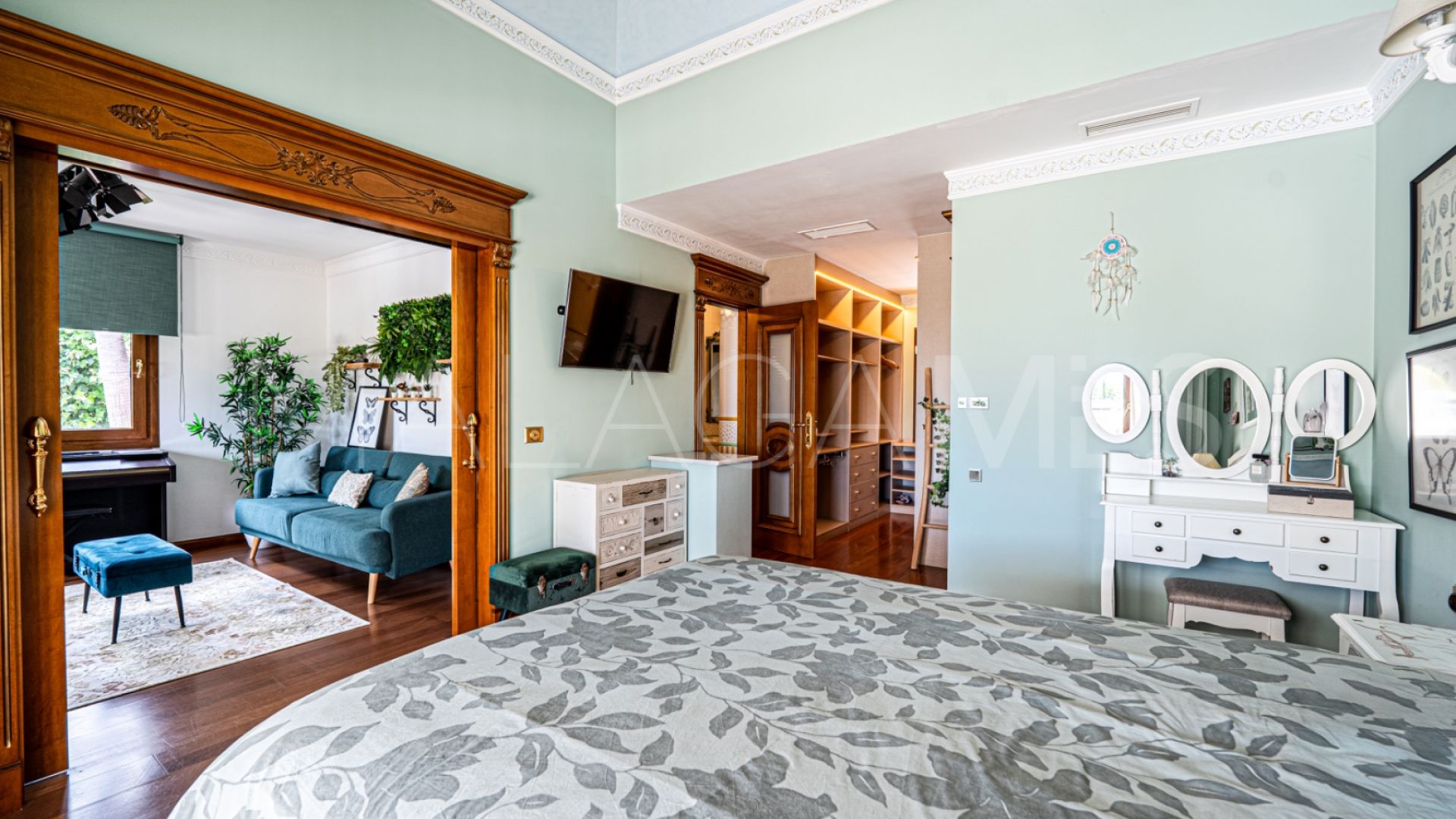 Villa for sale in Nagüeles