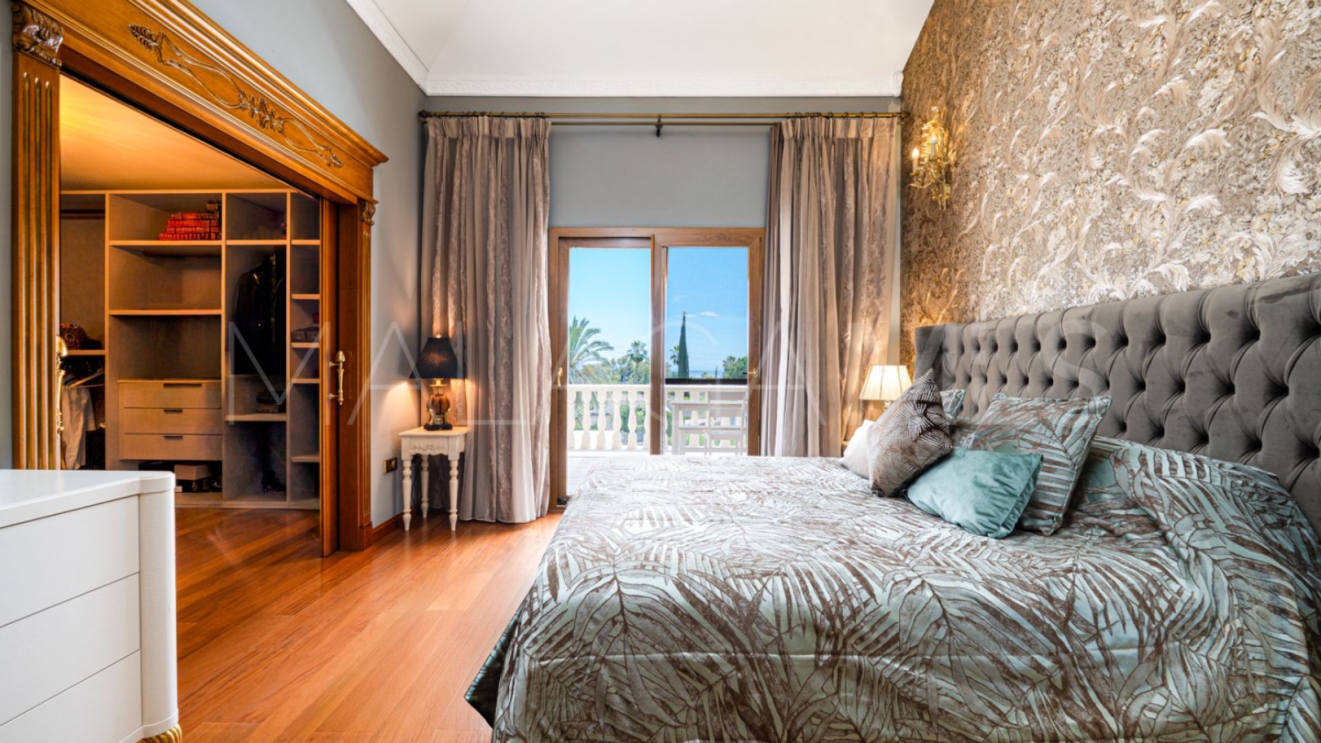 Villa for sale in Nagüeles