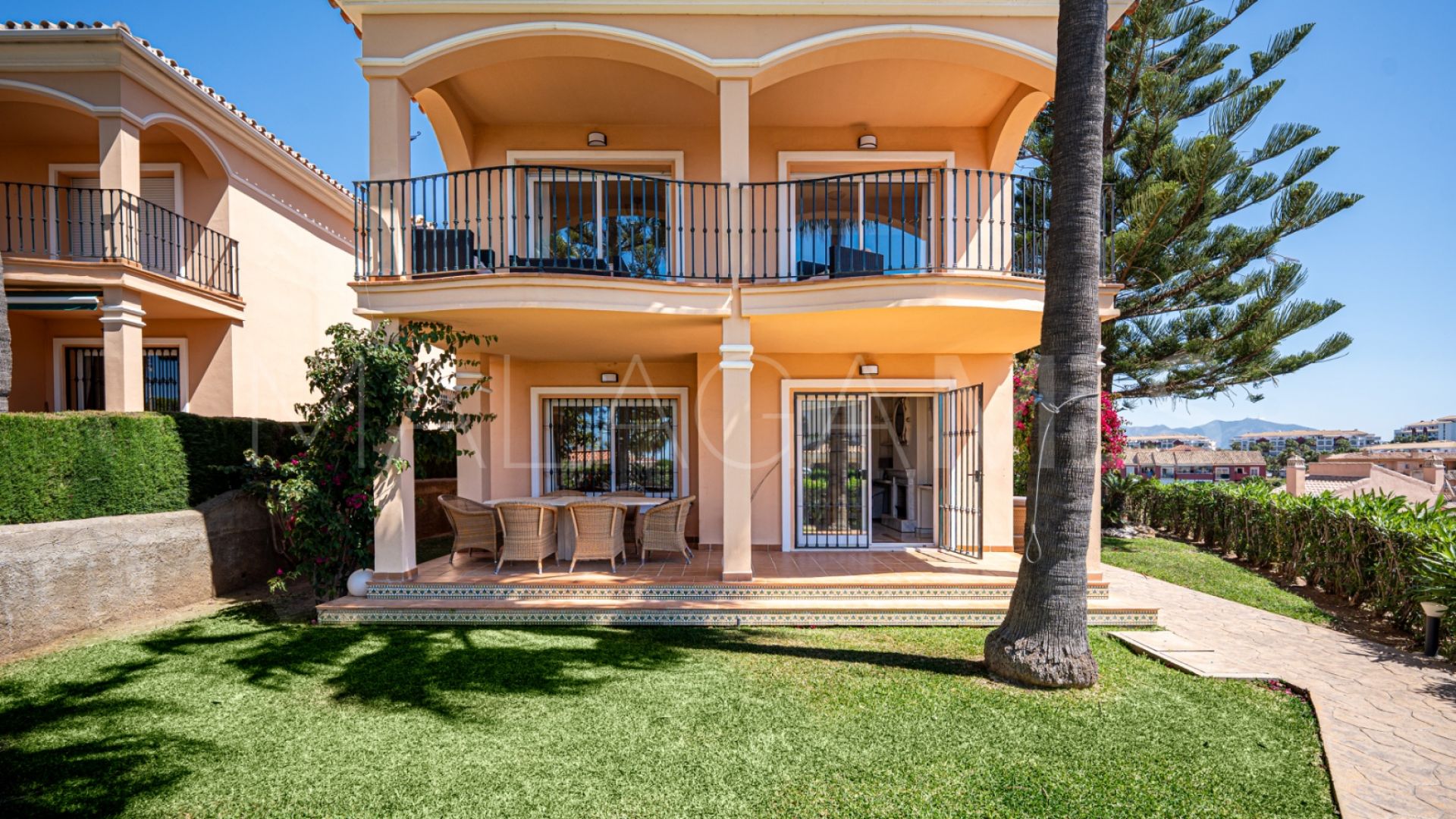Riviera del Sol 5 bedrooms villa for sale