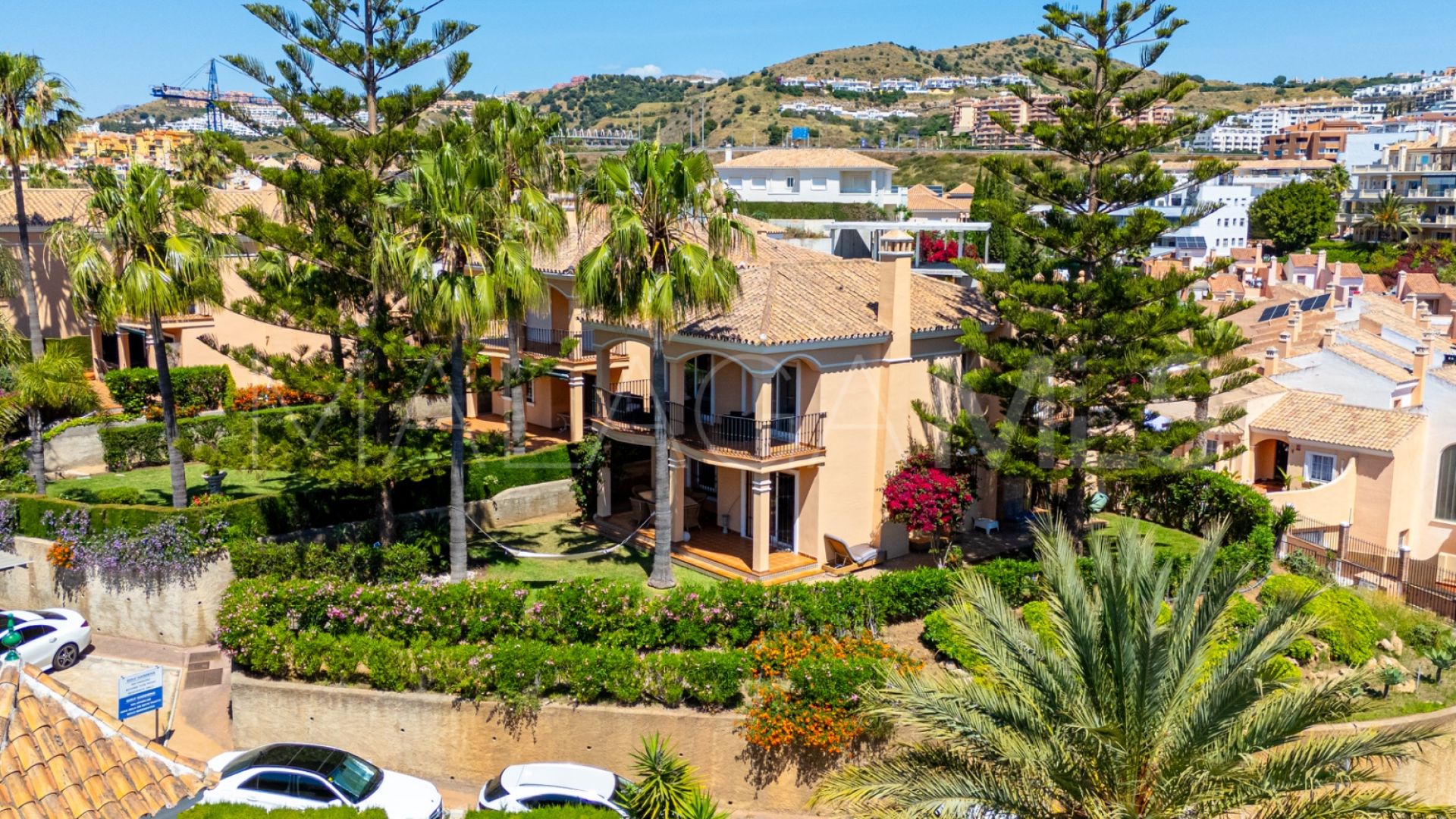 Riviera del Sol 5 bedrooms villa for sale