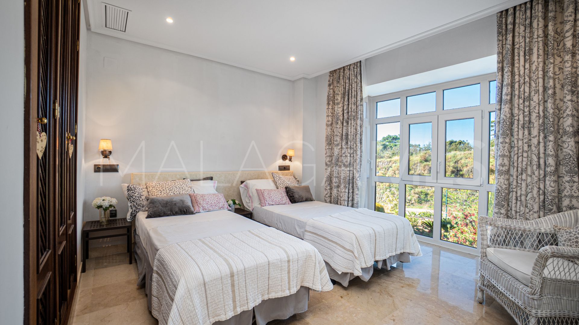 Tvåvånings takvåning for sale in Marbella Öst