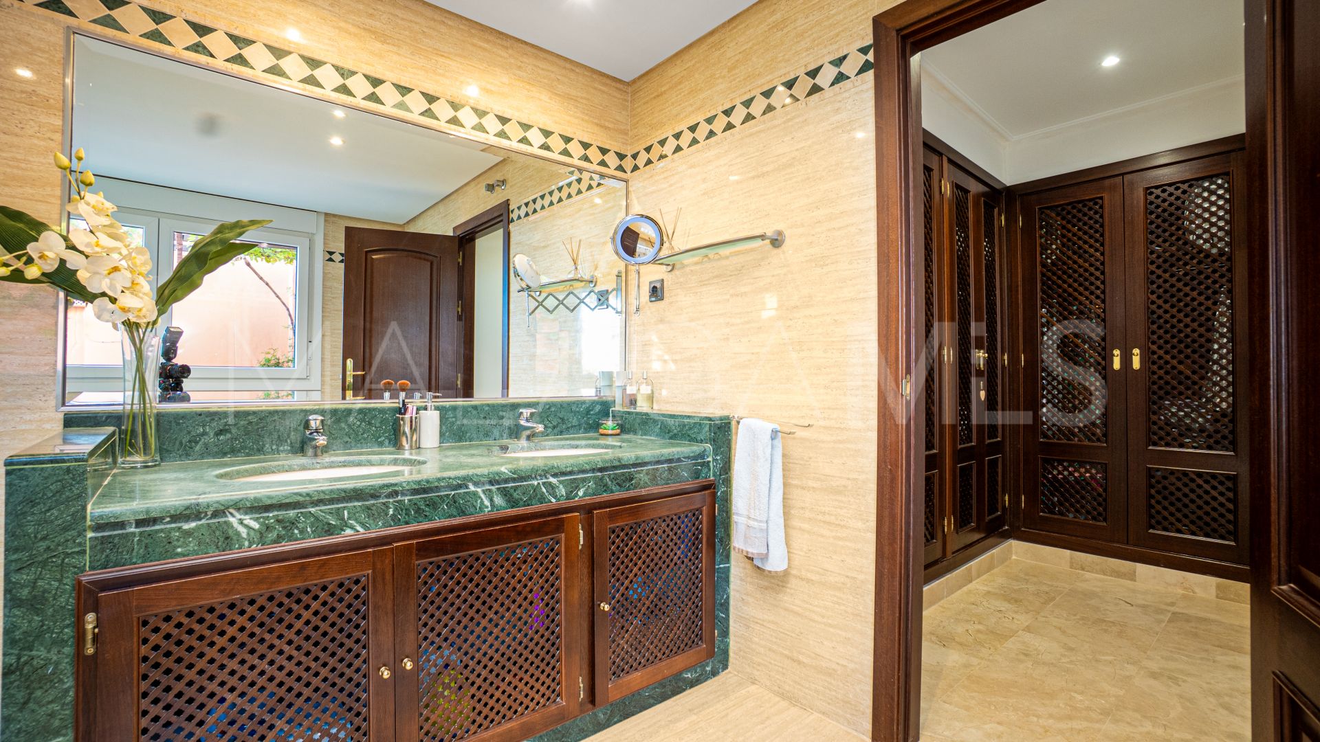 Tvåvånings takvåning for sale in Marbella Öst
