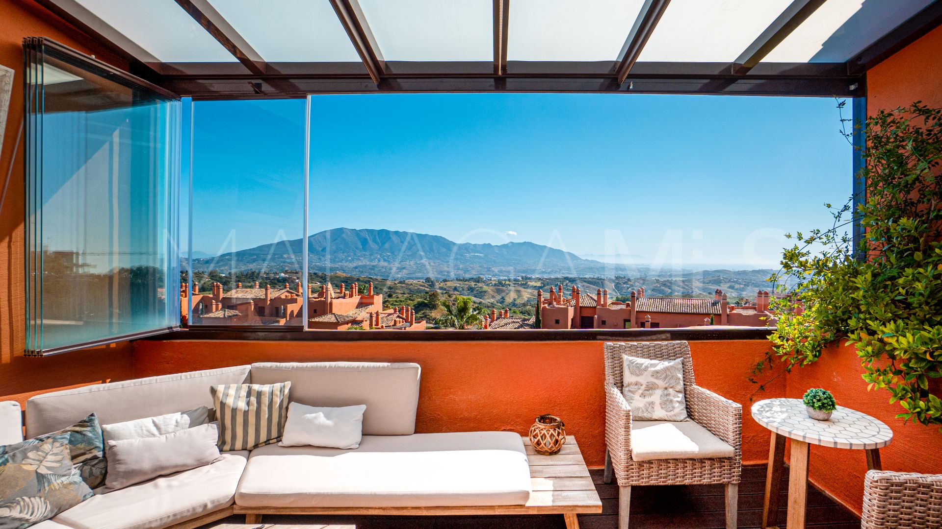 Tvåvånings takvåning for sale in Marbella Öst