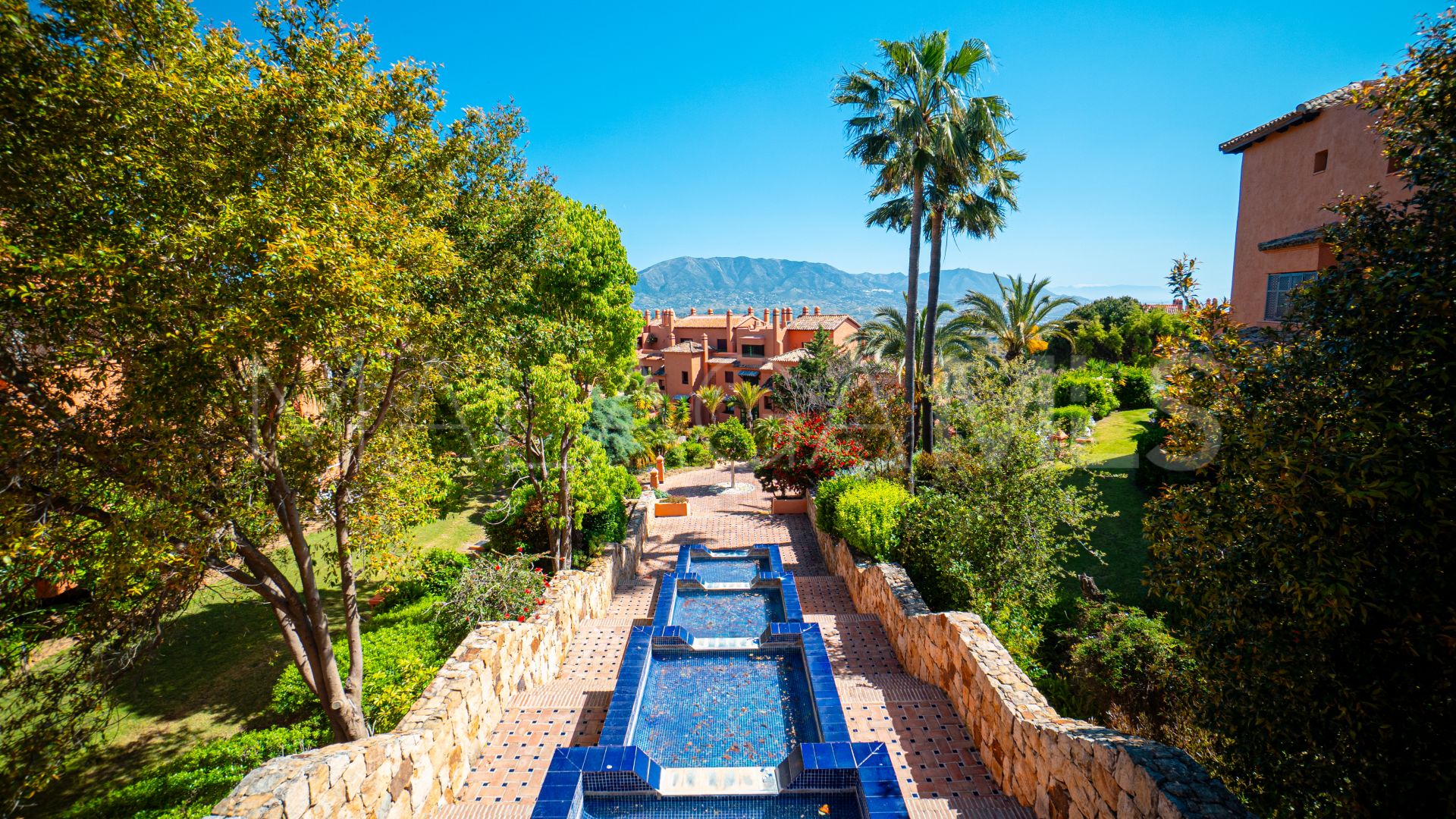 Tvåvånings takvåning for sale in Marbella Öst