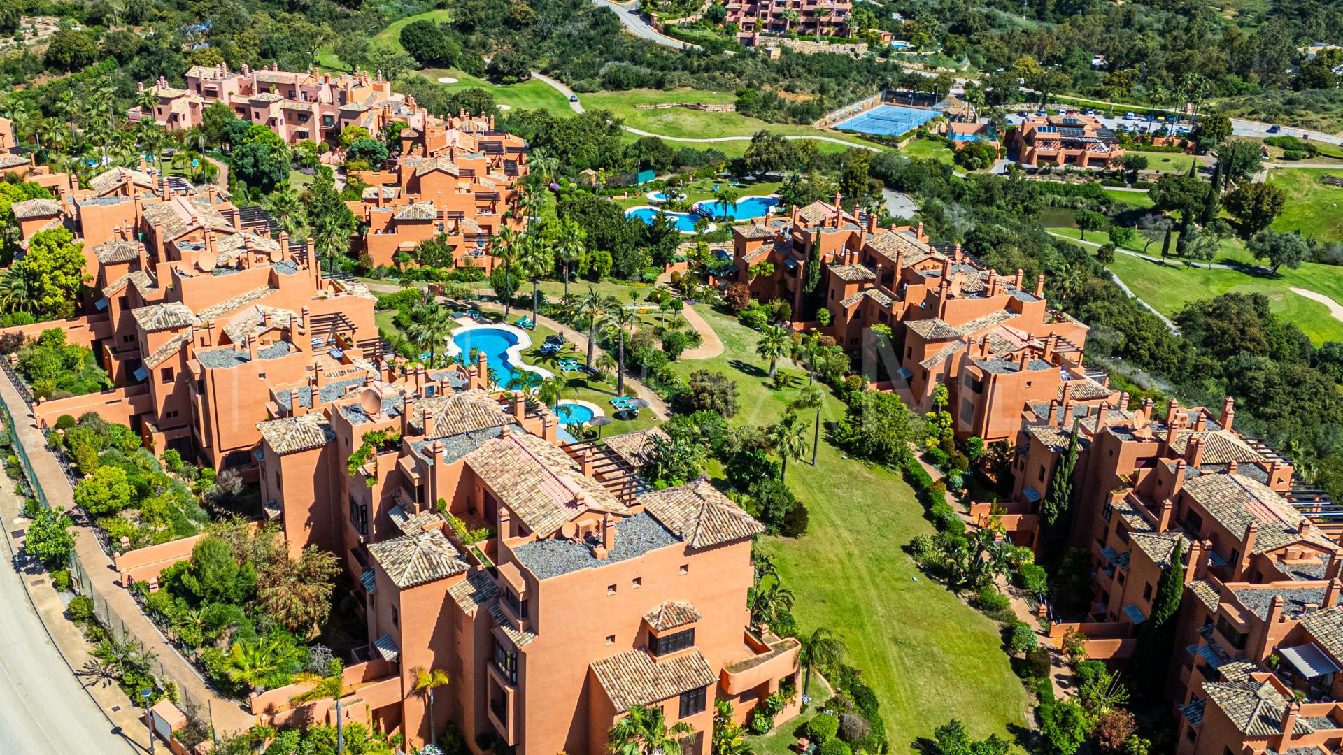 Tvåvånings takvåning for sale in Marbella Öst