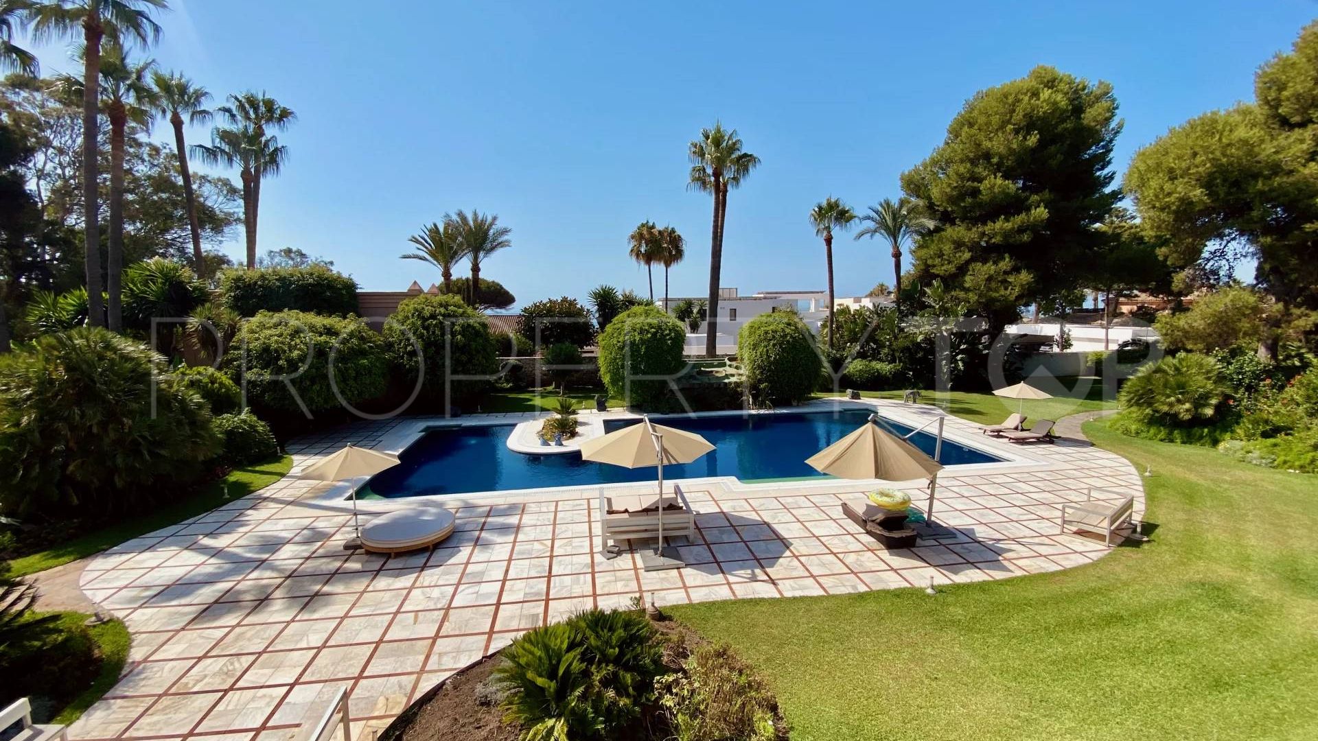 For sale villa in Paraiso Barronal with 8 bedrooms