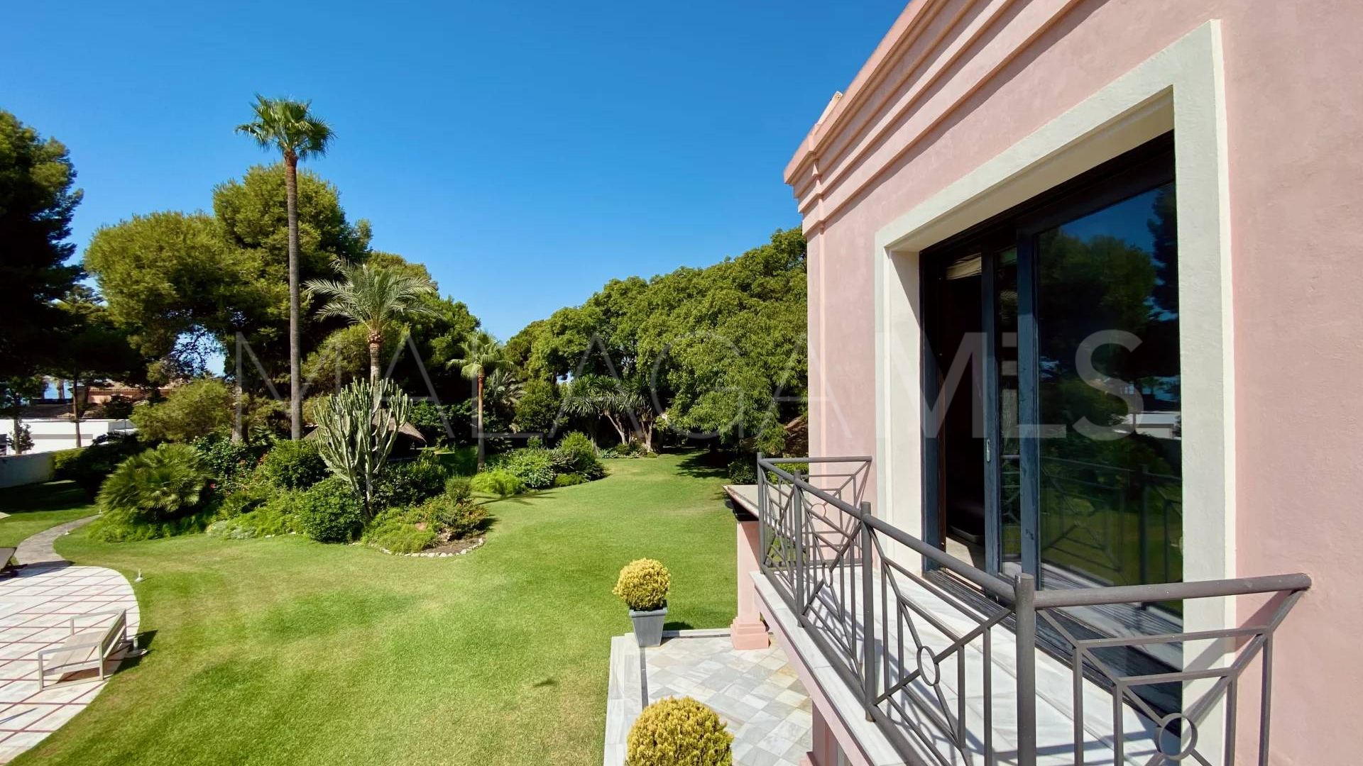 Villa for sale in Paraiso Barronal