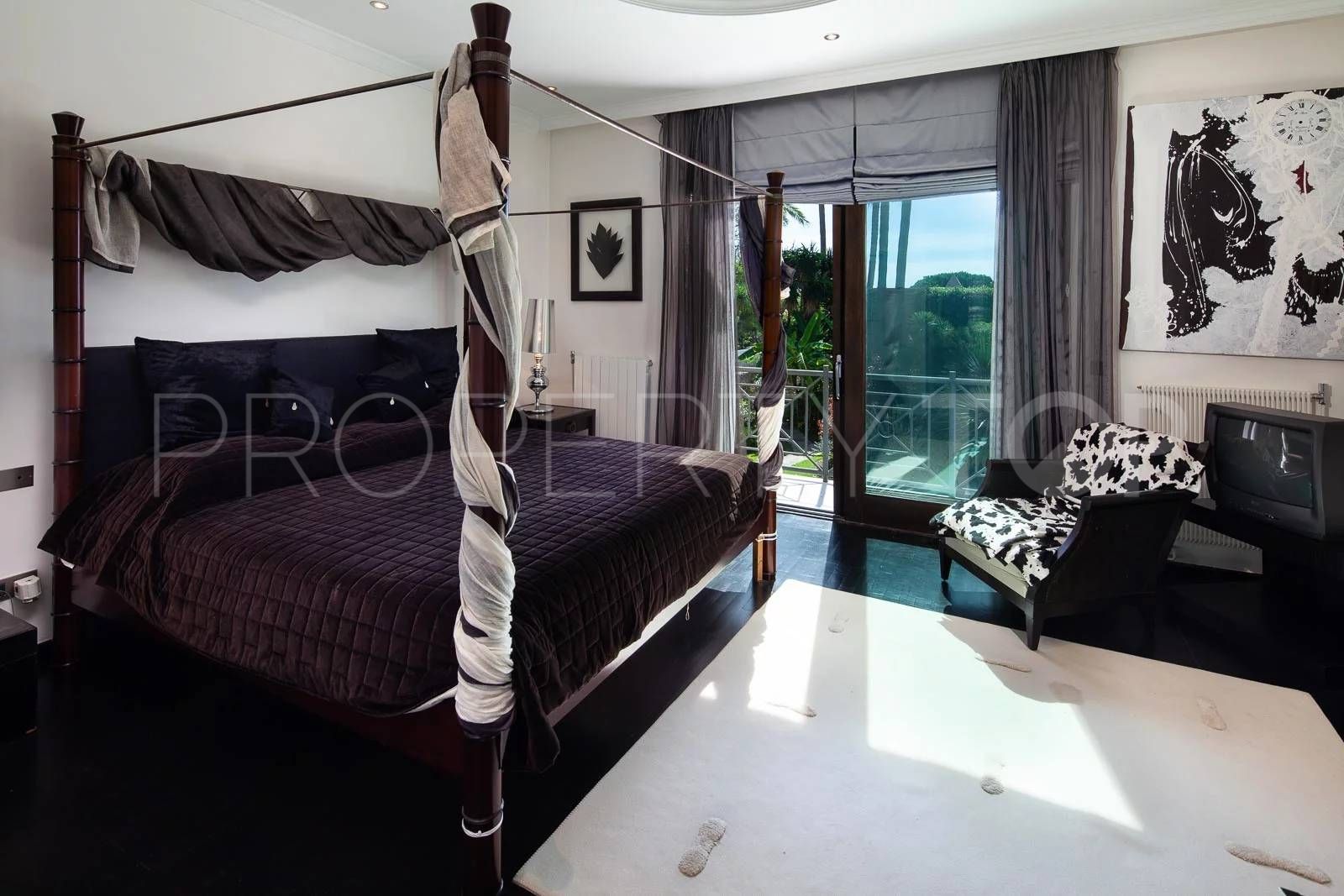 Villa en venta de 8 dormitorios en Paraiso Barronal