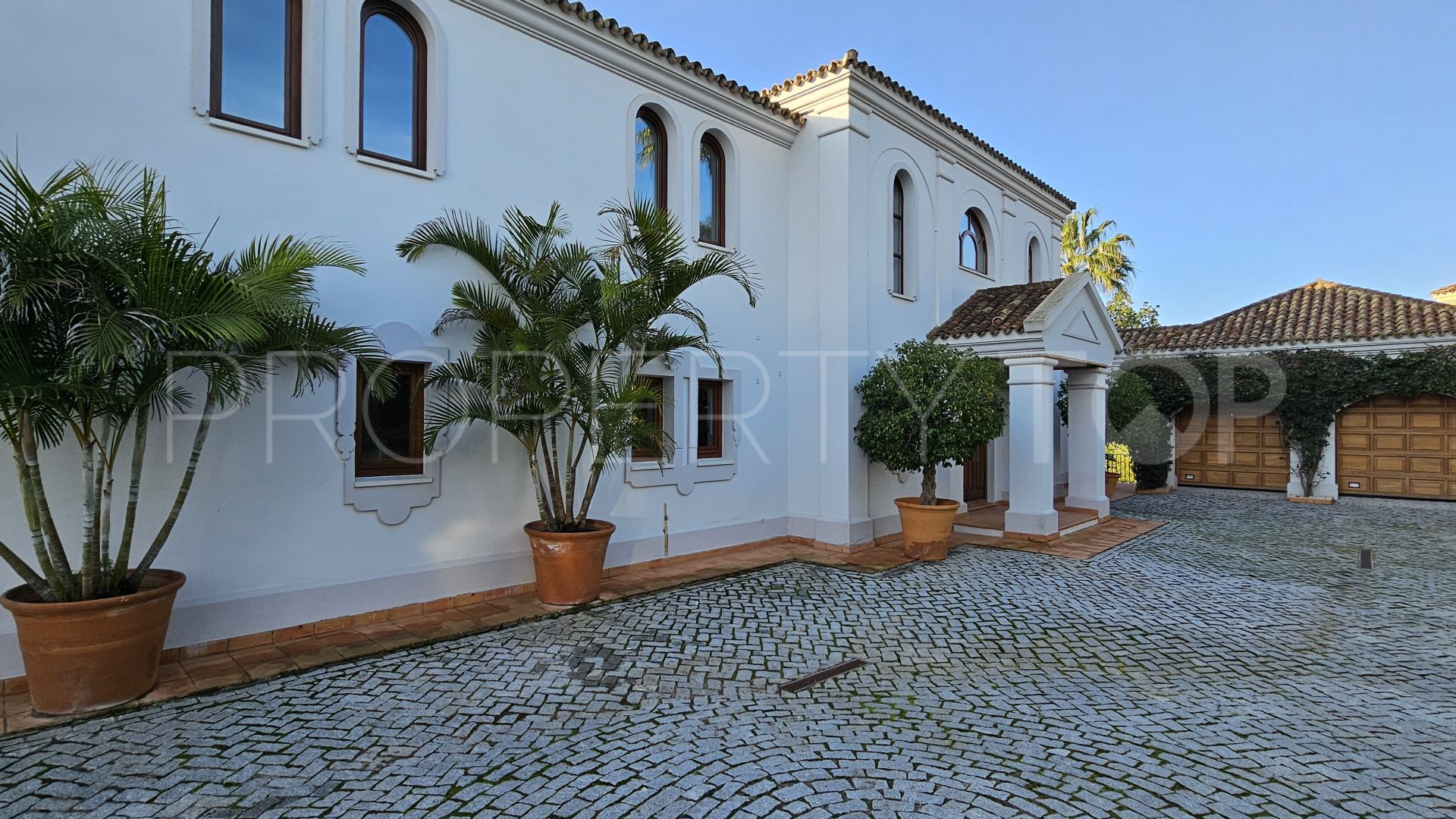 Zona F villa for sale