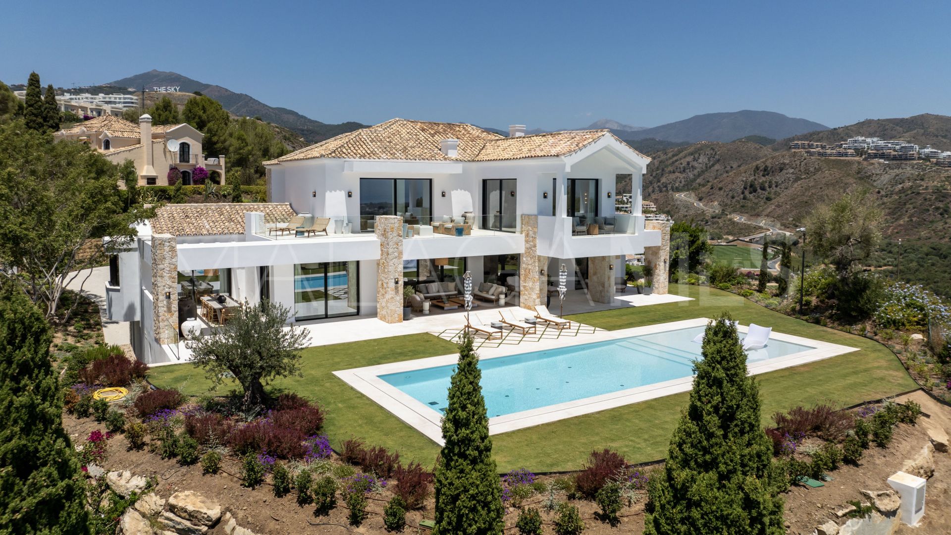 El Herrojo, villa for sale with 8 bedrooms