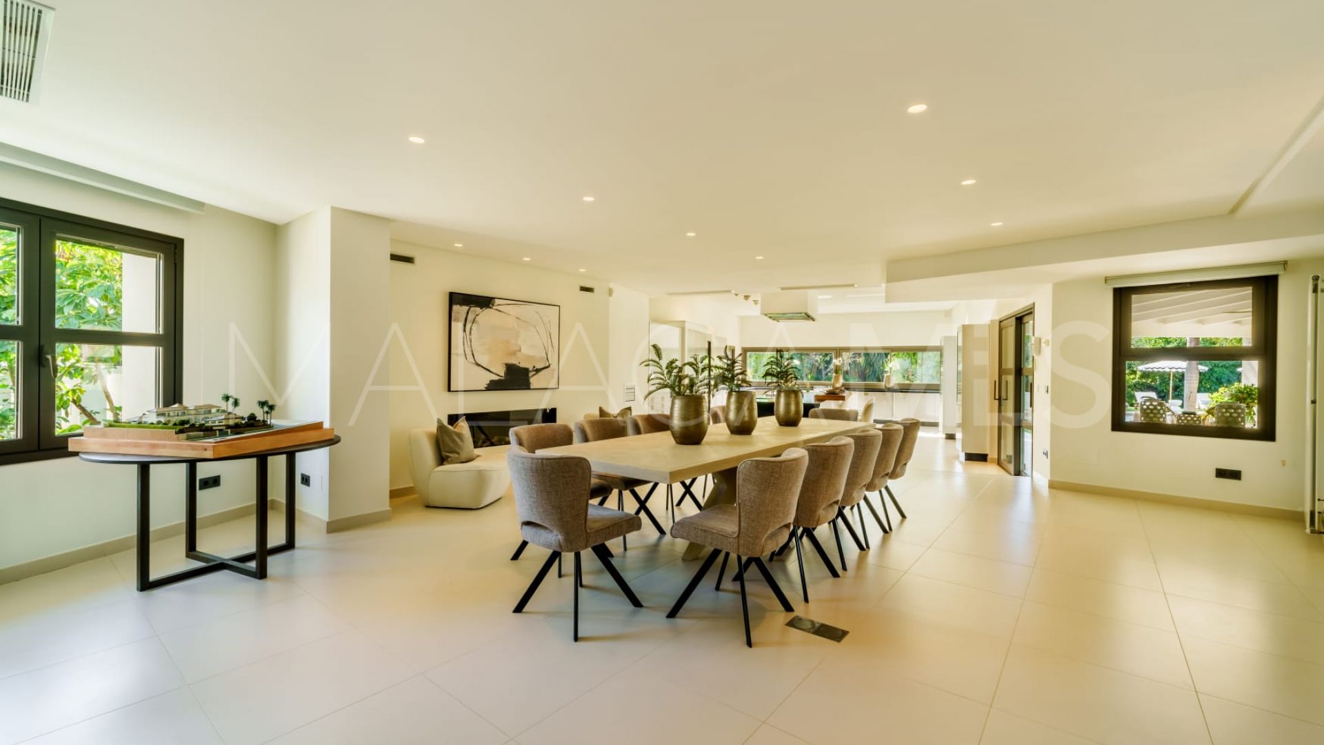 Villa a la venta in La Cerquilla with 5 bedrooms