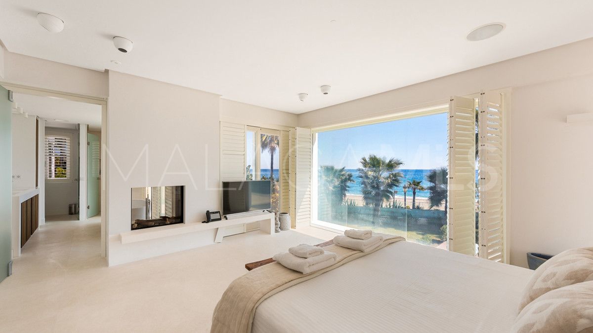 Villa a la venta de 6 bedrooms in Marbella - Puerto Banus