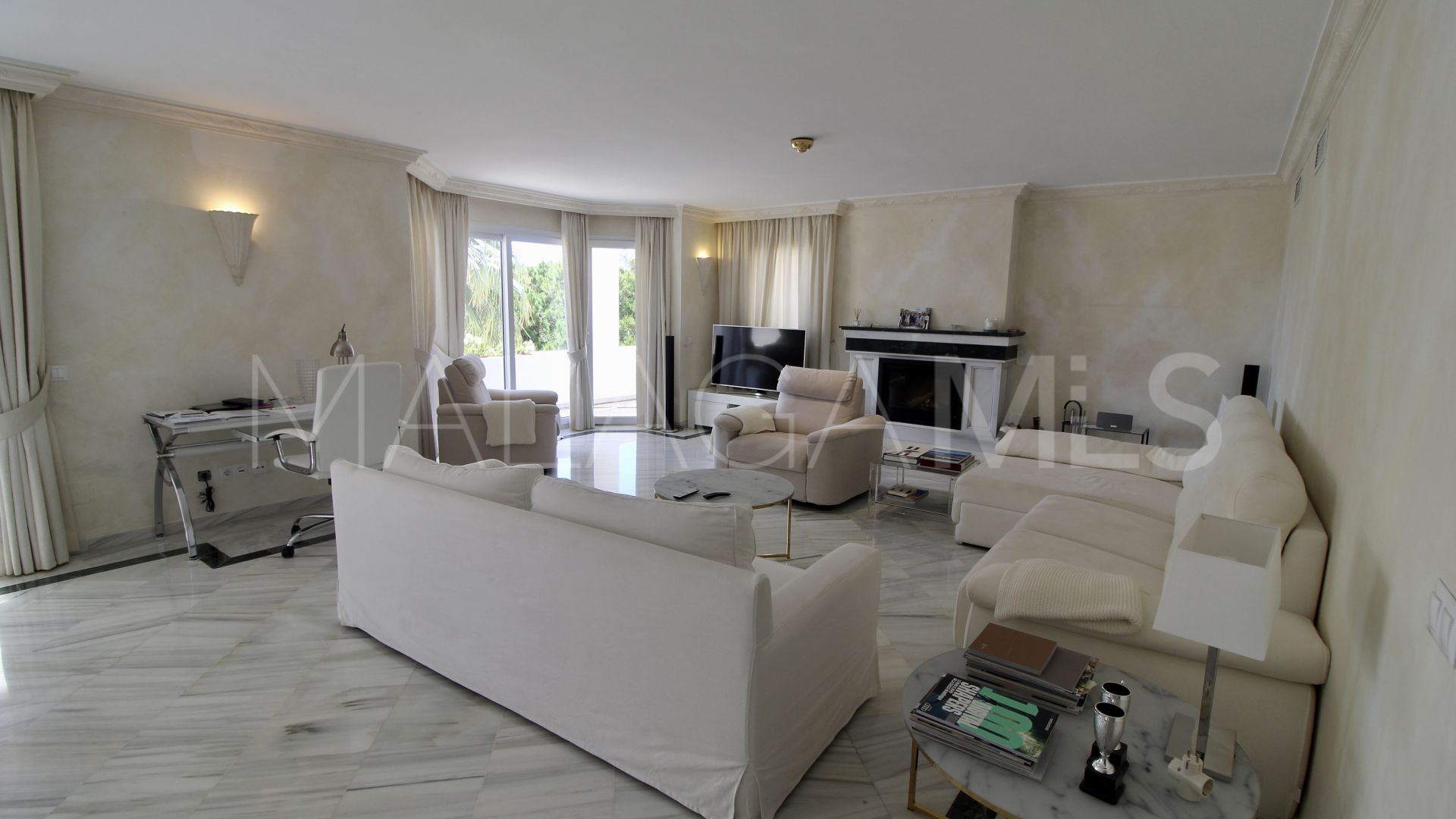 Duplex penthouse for sale in Monte Paraiso