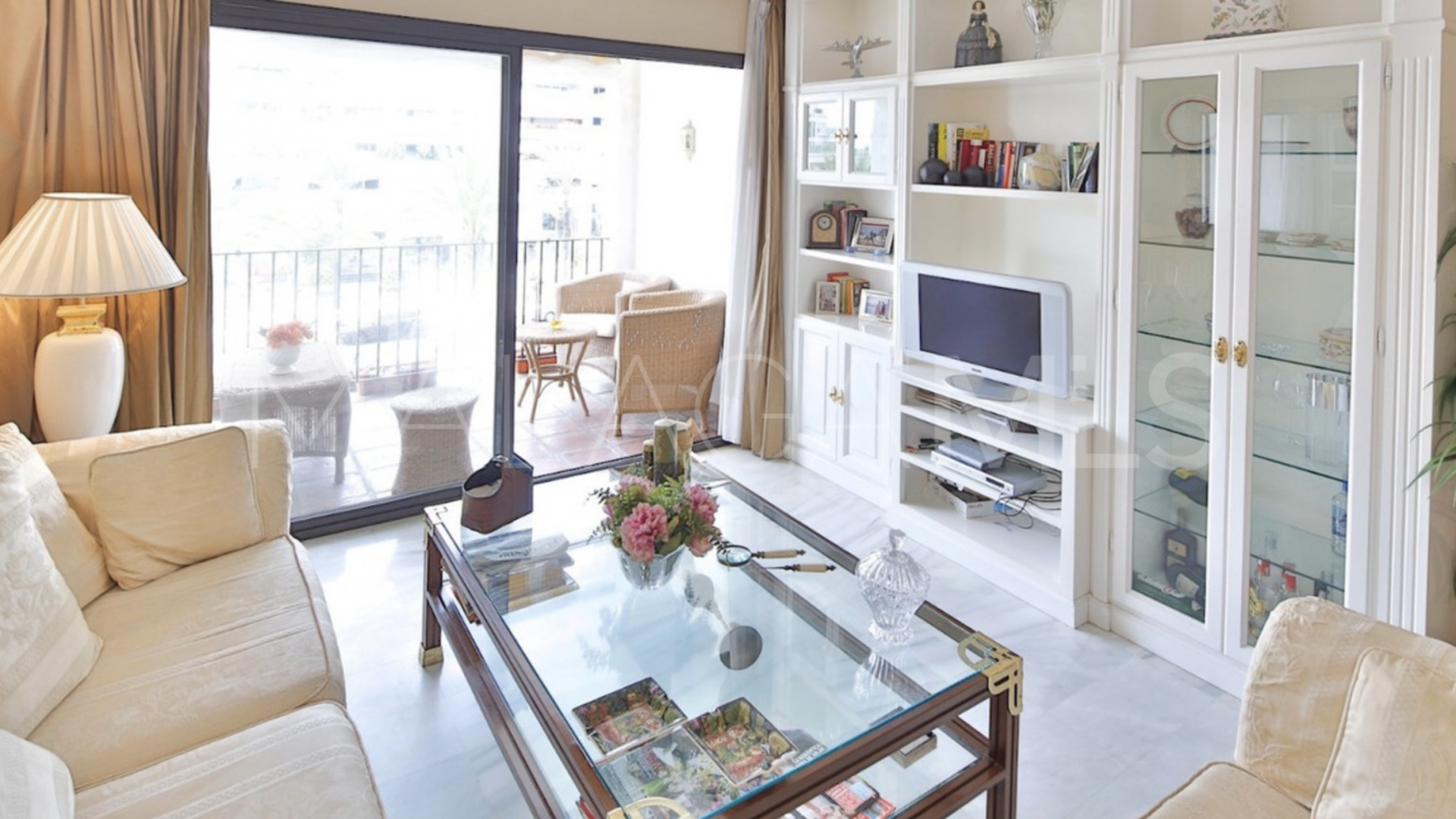 Apartamento a la venta in Jardines del Puerto with 2 bedrooms