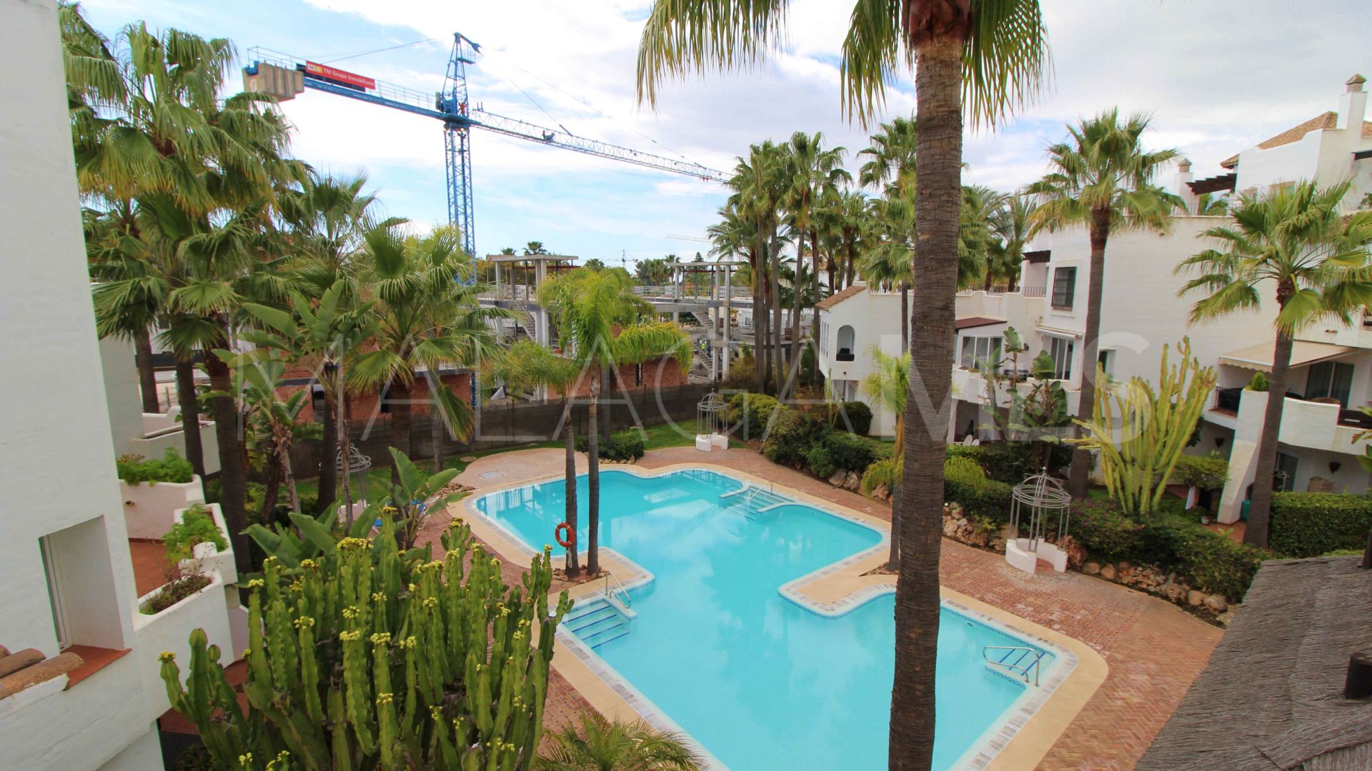 Duplex penthouse for sale in Jardines de la Aldaba