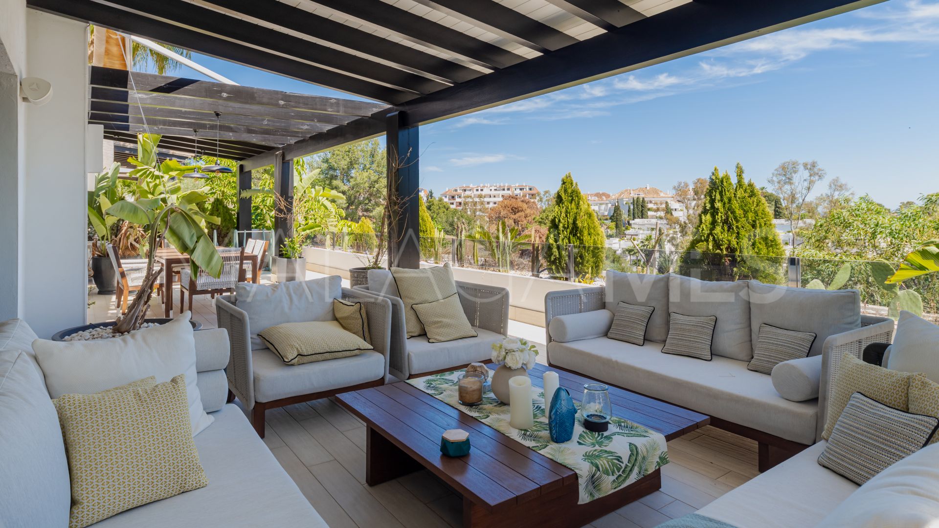 Villa for sale in Las Lomas del Marbella Club