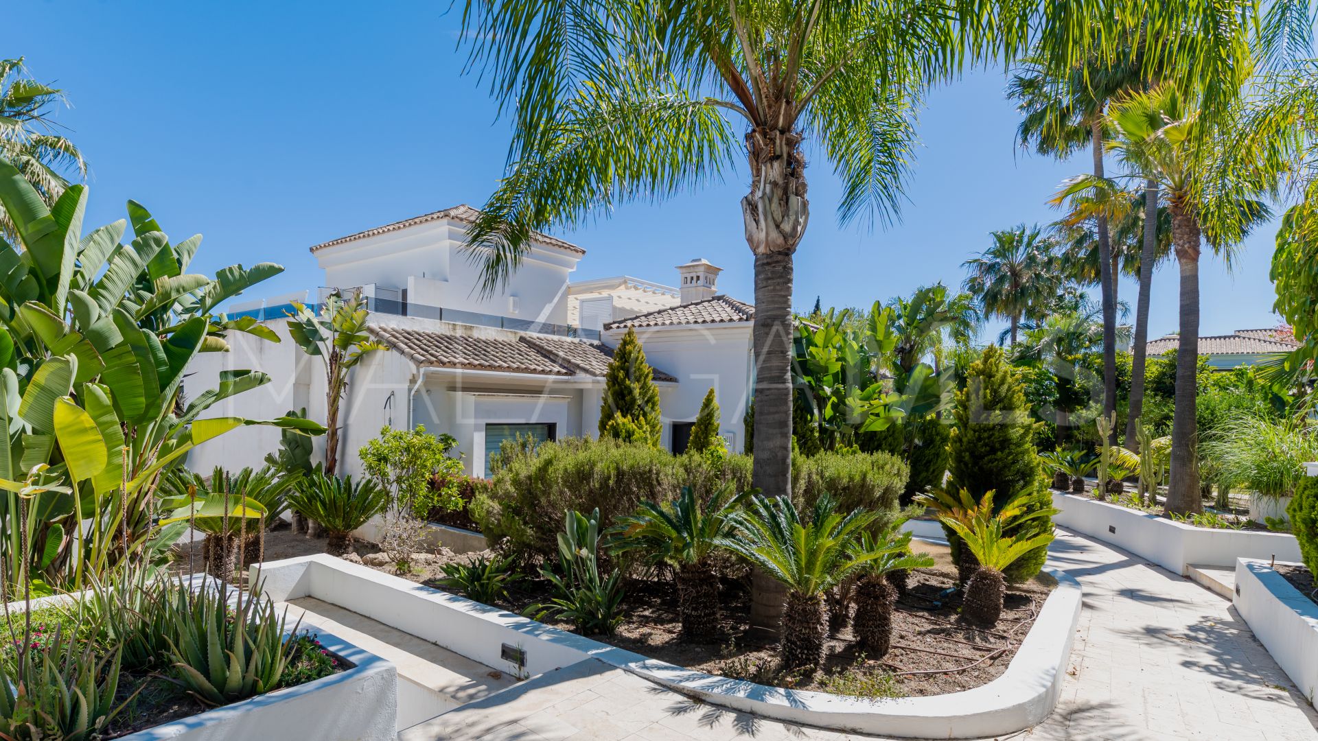 Villa for sale in Las Lomas del Marbella Club