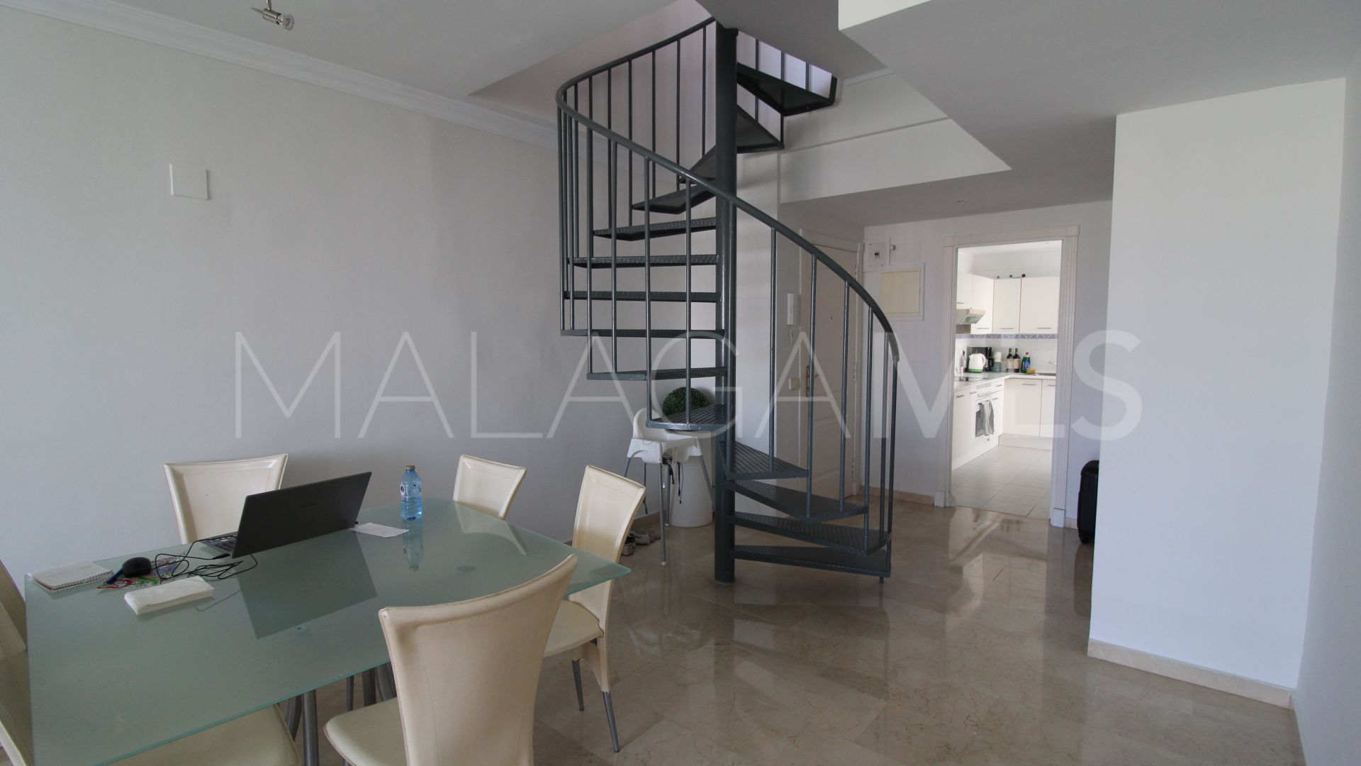 Zweistöckiges penthouse for sale in Terrazas de Banus