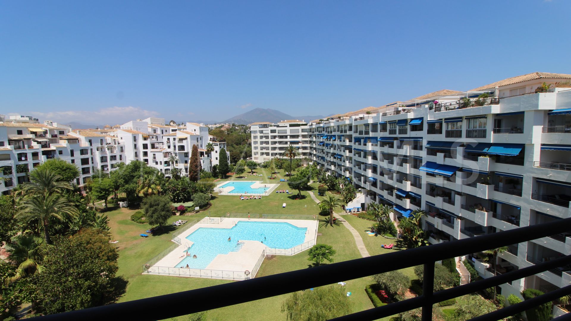 For sale Terrazas de Banus 4 bedrooms duplex penthouse