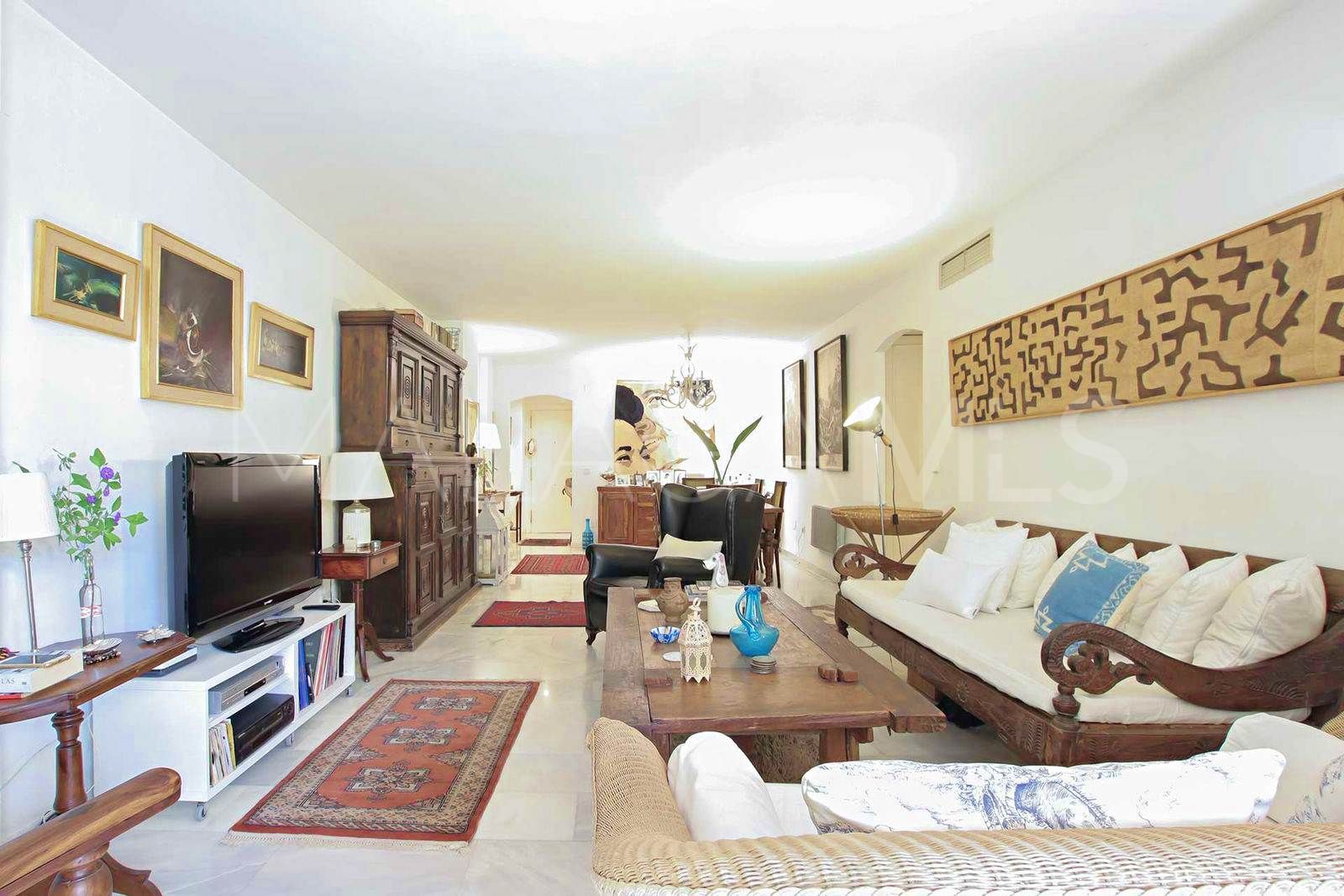 Markplanslägenhet for sale in Jardines de las Lomas