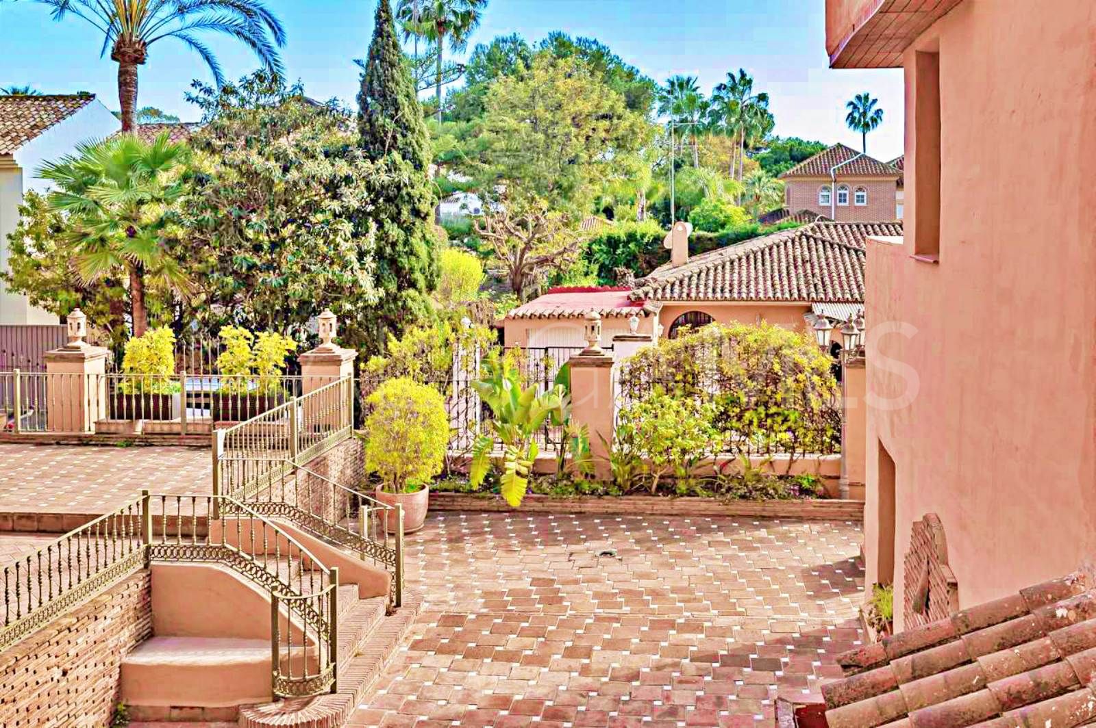 Appartement for sale in Beach Side New Golden Mile