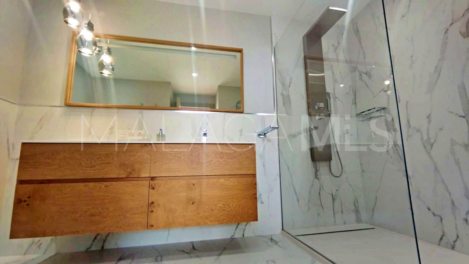 Ground floor duplex for sale in Gray D'Albion