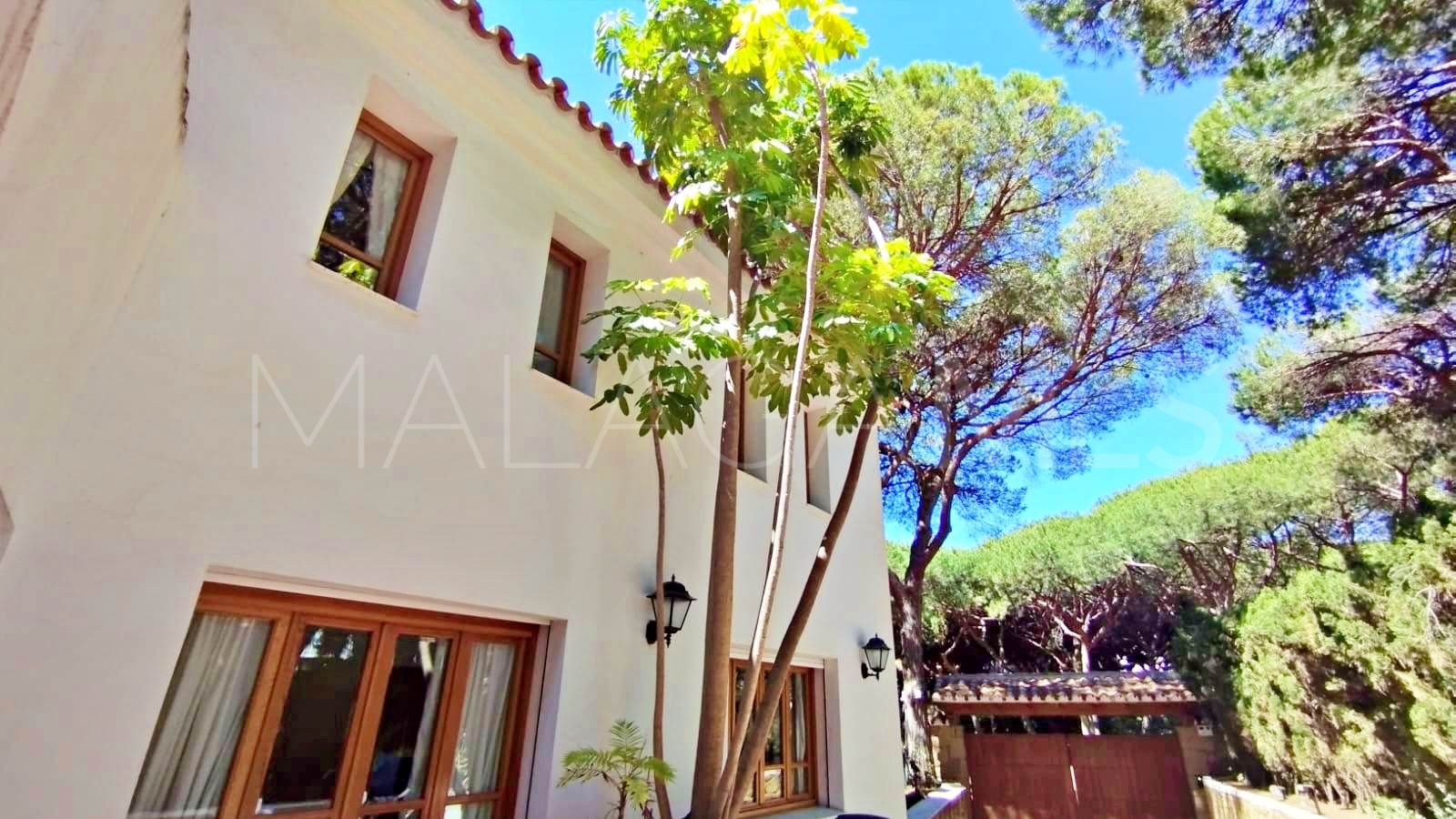 For sale villa in Marbella East