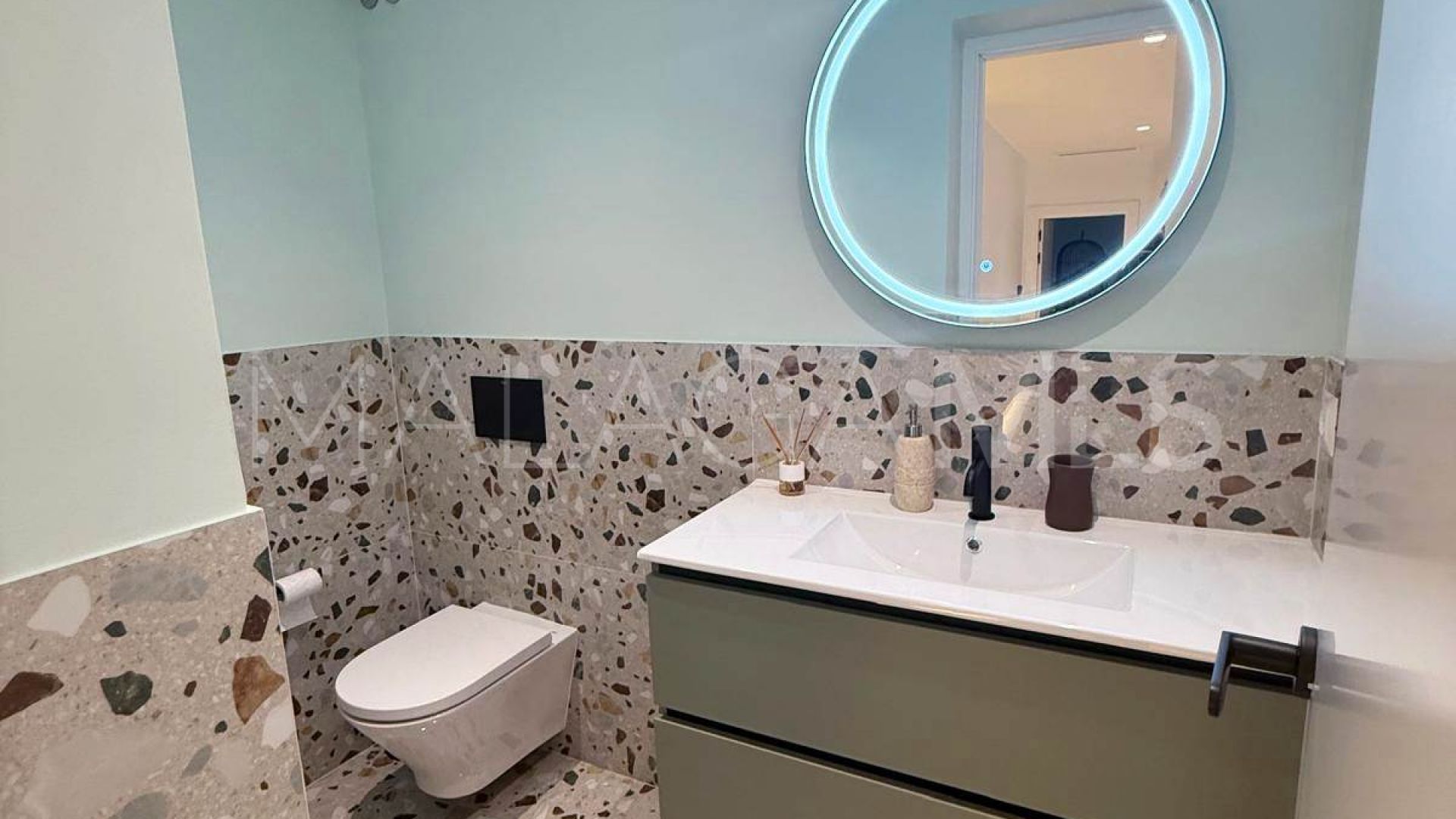 Buy Kings Hills apartment with 3 bedrooms