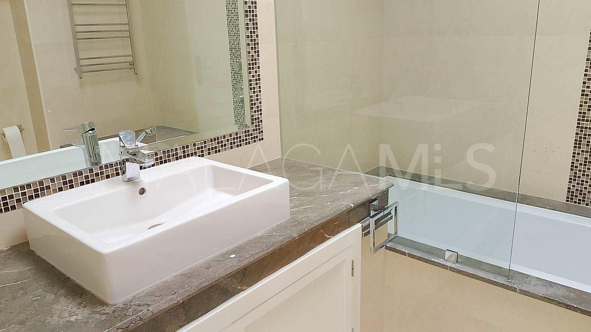 Villa with 4 bedrooms for sale in El Paraiso