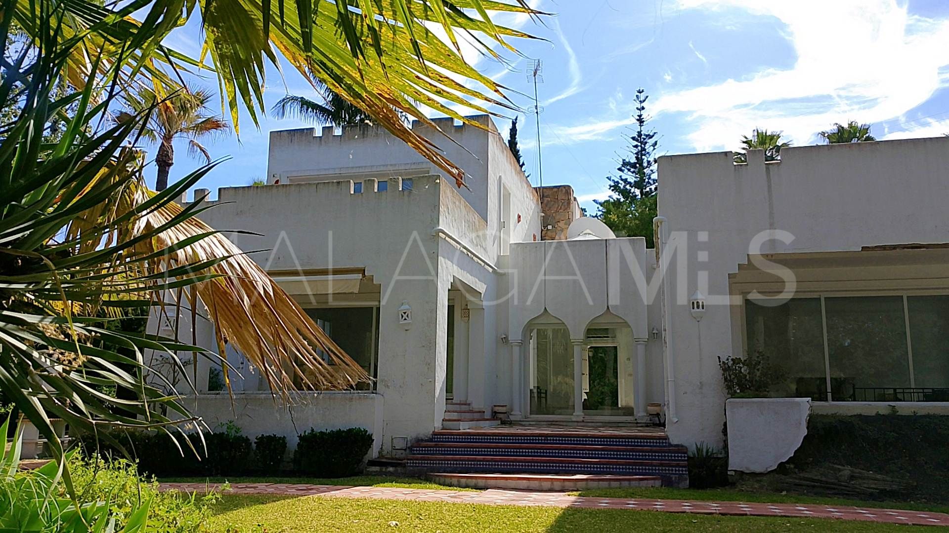 Villa with 4 bedrooms for sale in El Paraiso