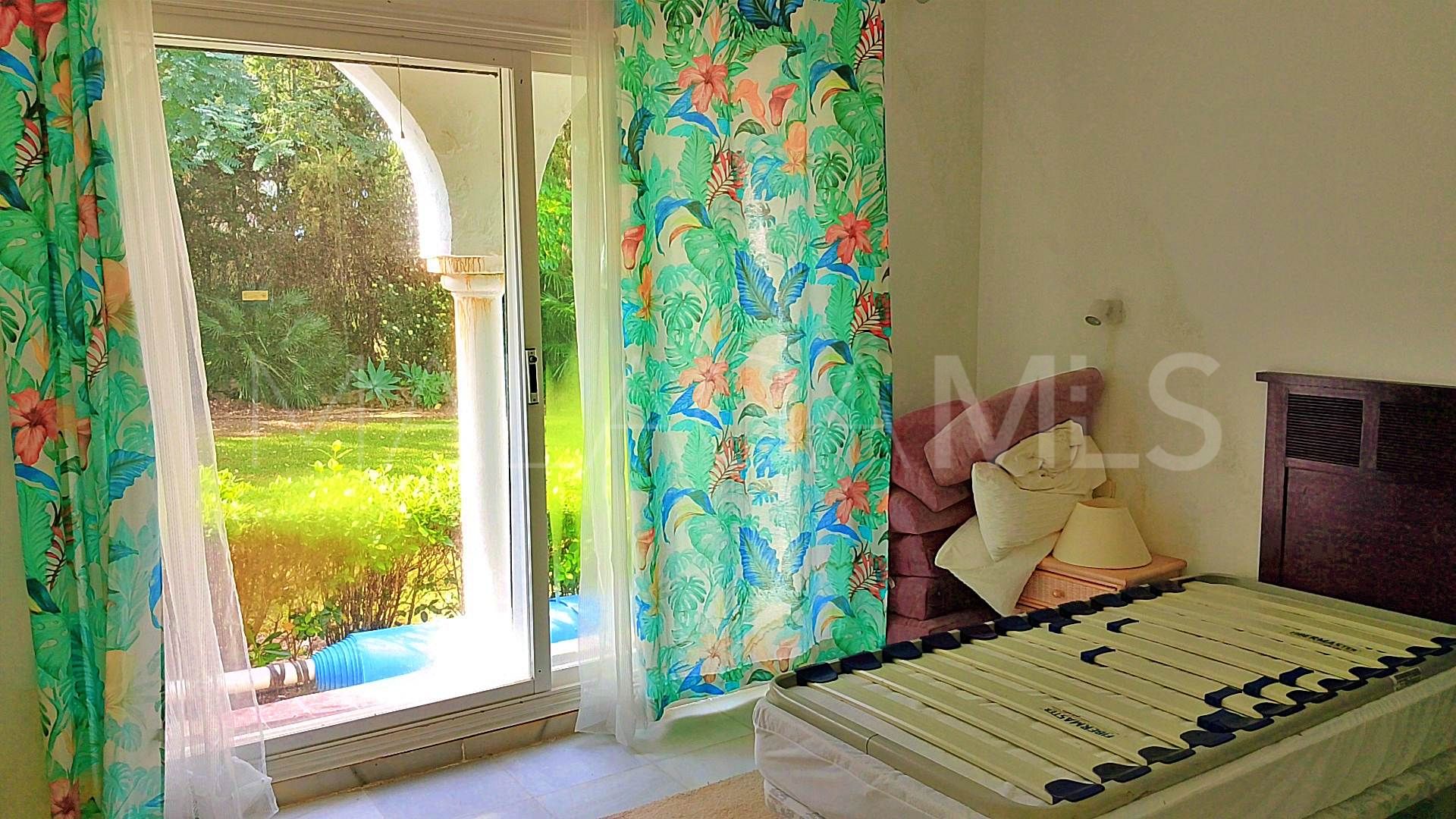 Villa with 4 bedrooms for sale in El Paraiso