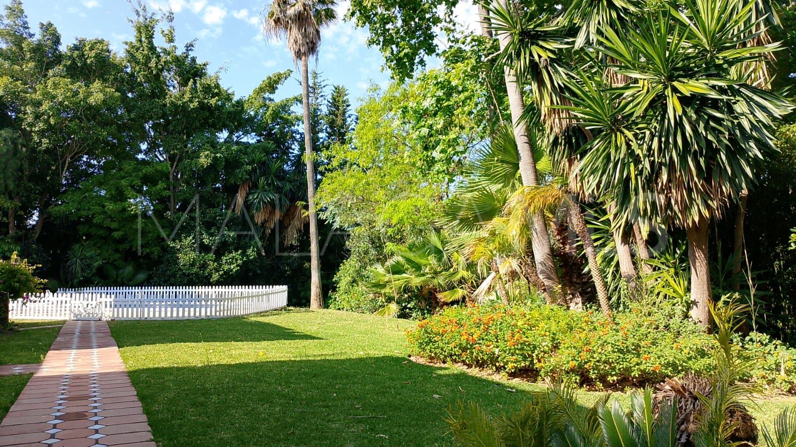 Villa with 4 bedrooms for sale in El Paraiso