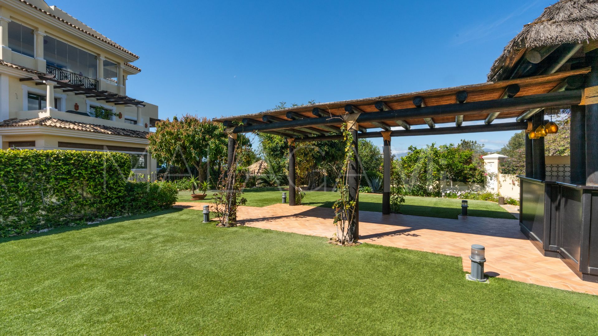 3 bedrooms ground floor apartment for sale in Aloha Park