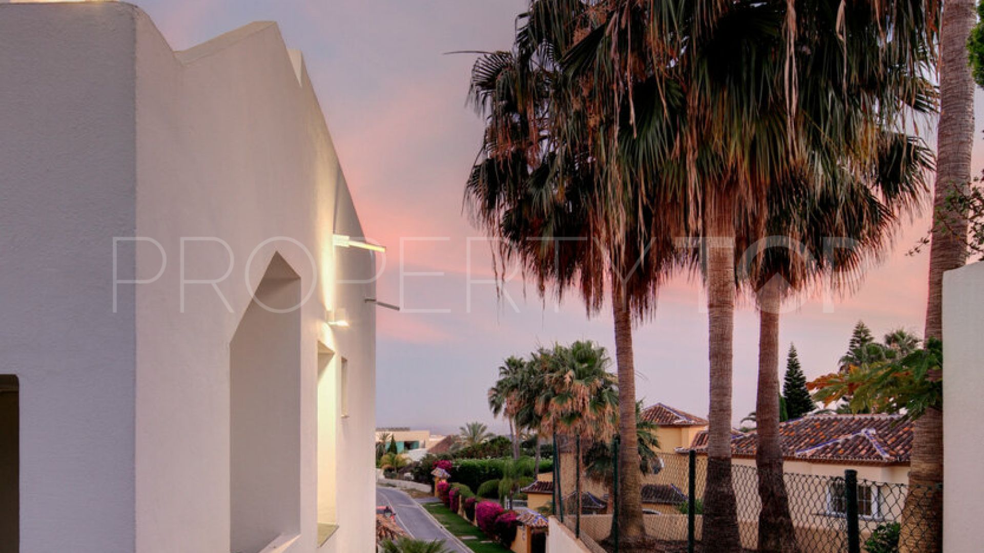 Villa a la venta de 5 dormitorios en La Quinta