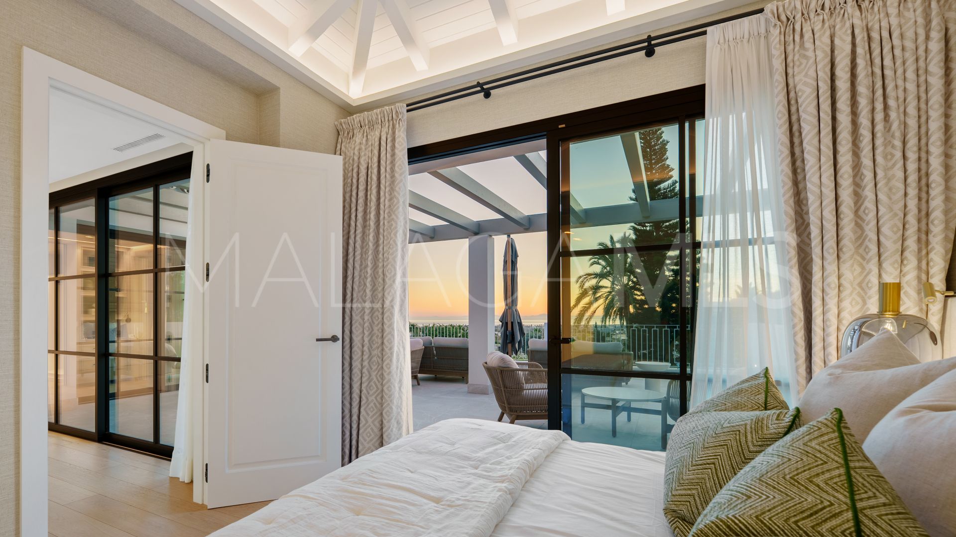 Villa for sale in El Herrojo