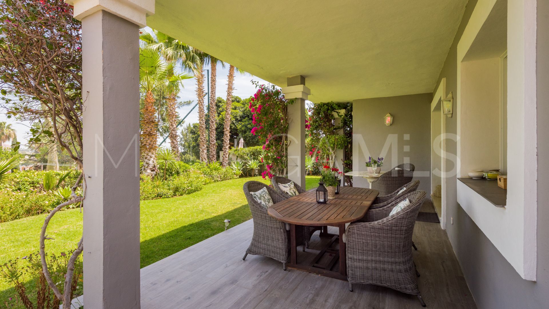 For sale villa in La Quinta Golf