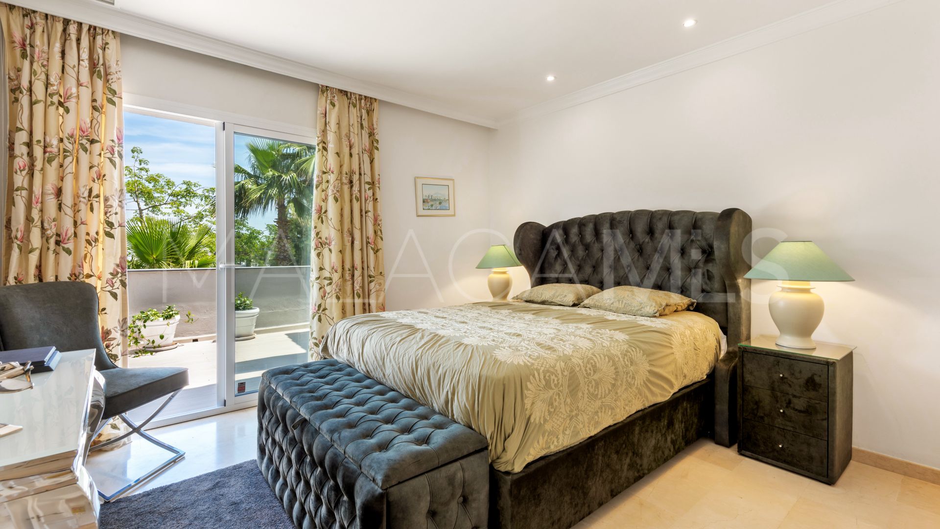 For sale villa in La Quinta Golf