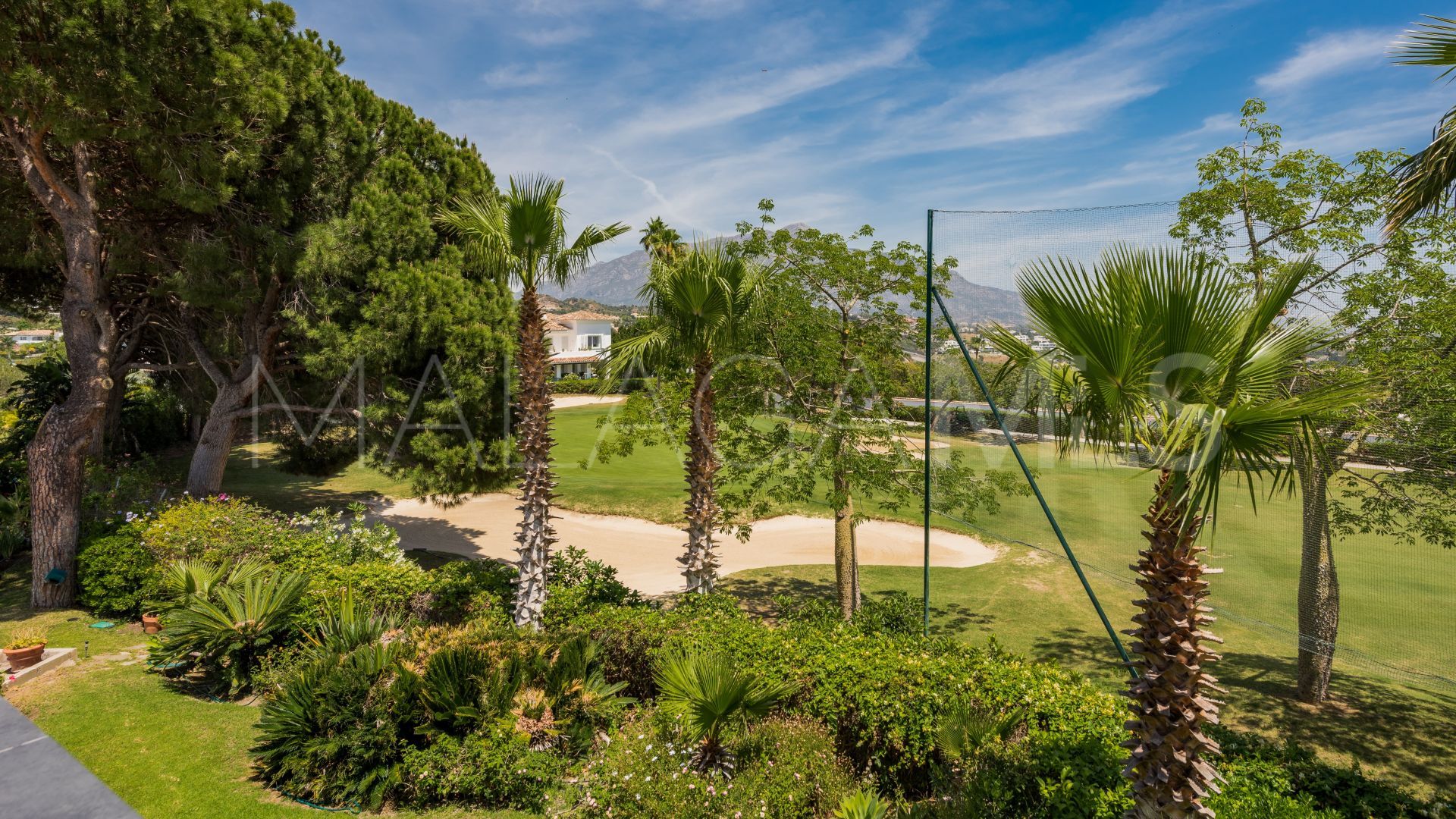 For sale villa in La Quinta Golf
