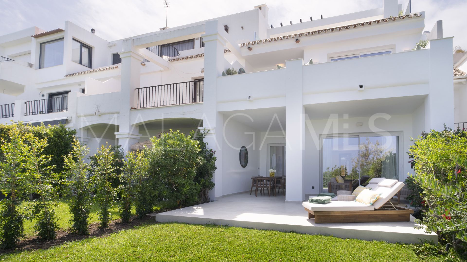 For sale La Quinta town house with 3 bedrooms