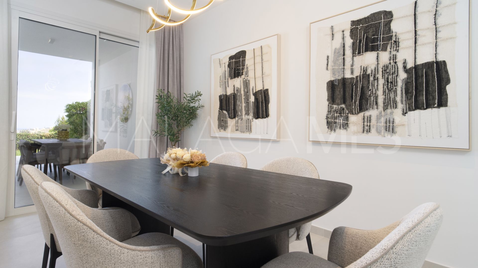 For sale La Quinta town house with 3 bedrooms