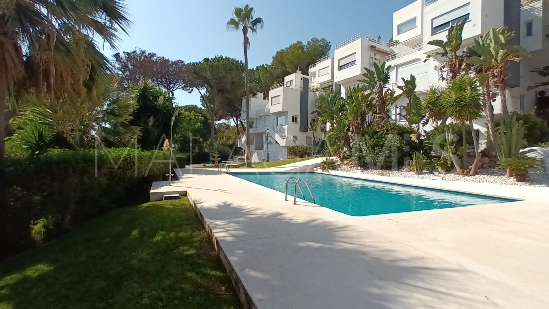 Doppelhaus for sale in Las Brisas