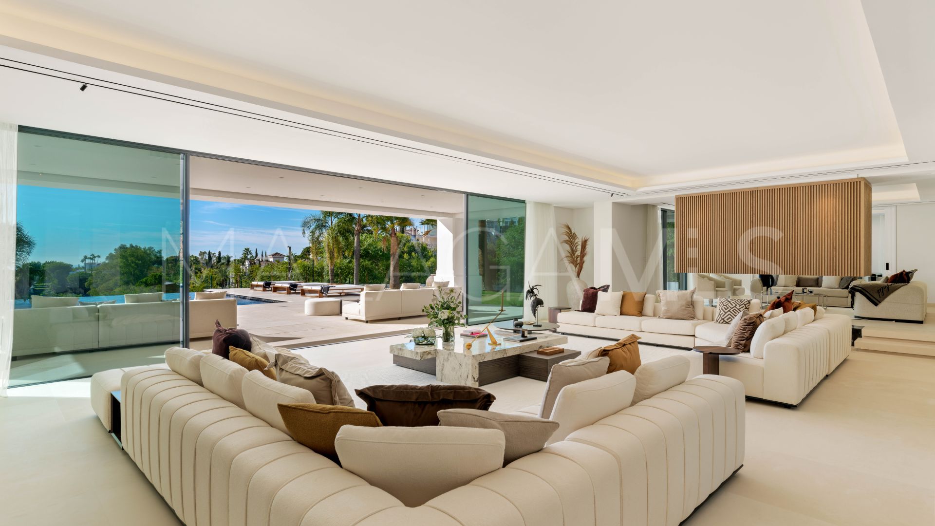 For sale villa in La Quinta with 7 bedrooms
