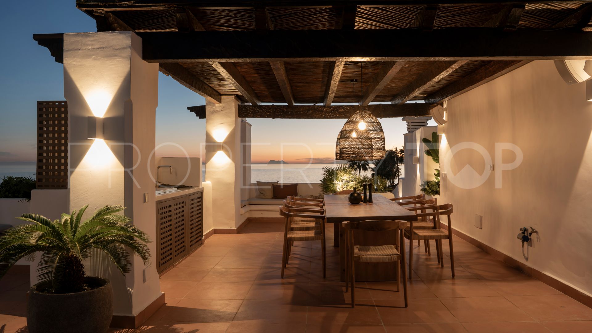 2 bedrooms Alcazaba Beach penthouse for sale