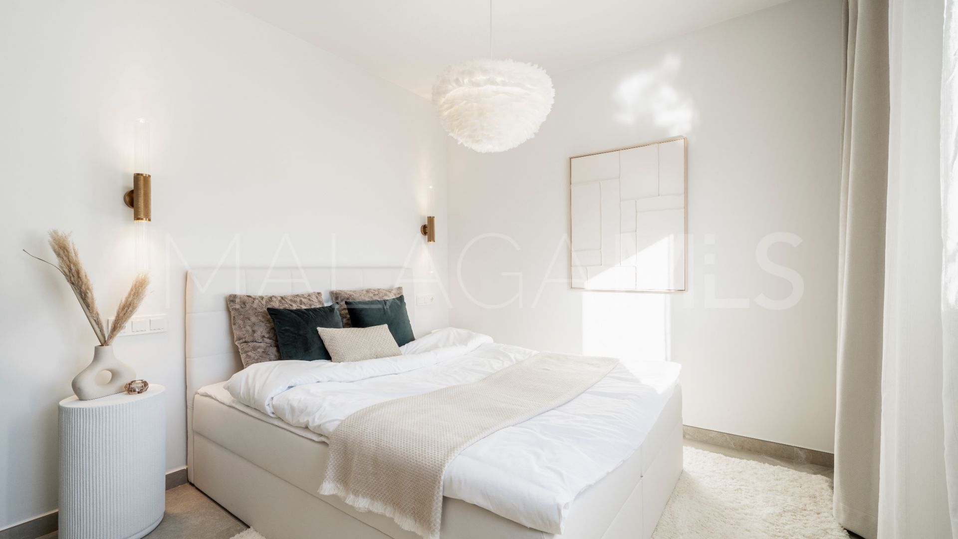 Town house for sale in Nueva Andalucia