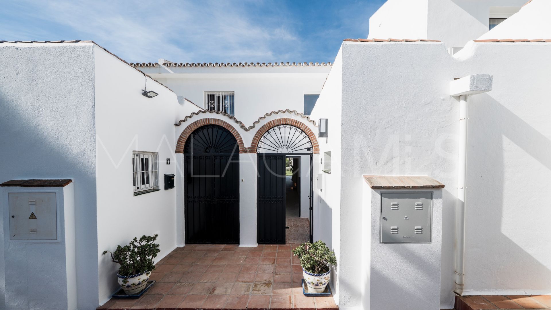 Town house for sale in Nueva Andalucia