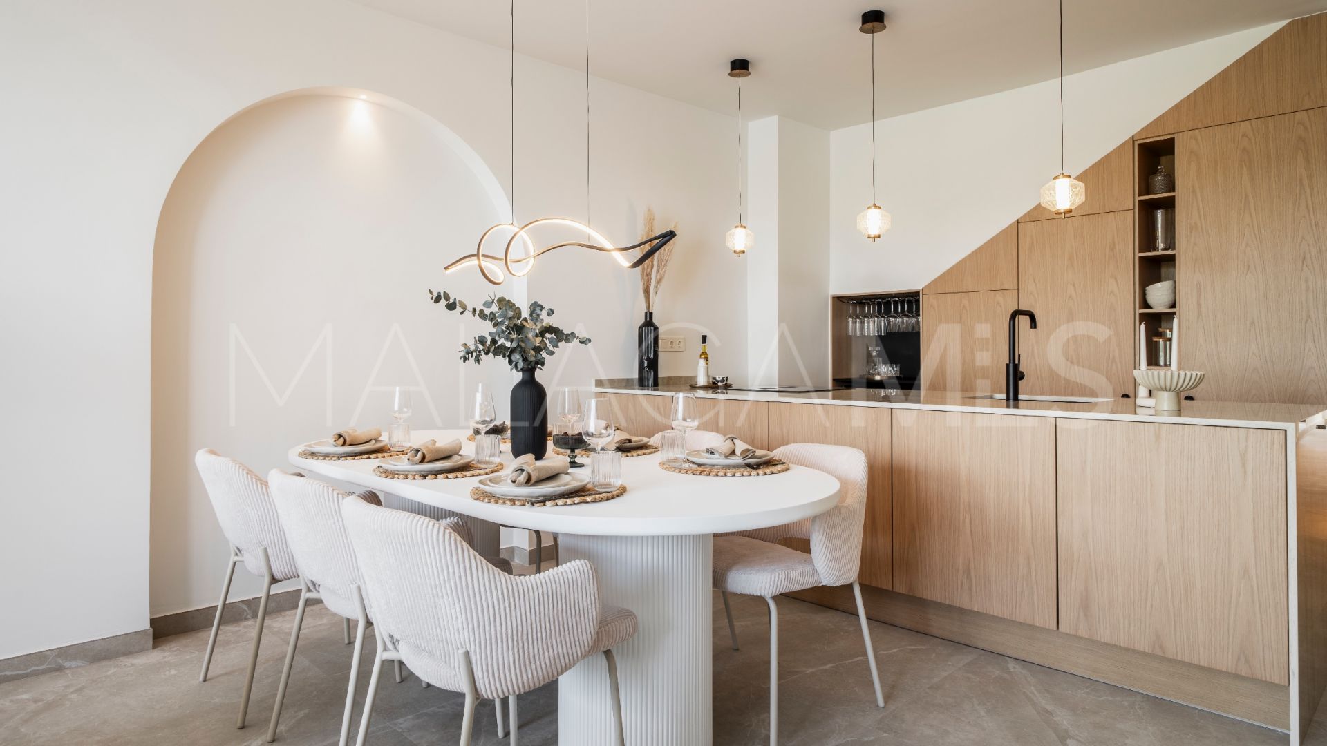 Town house for sale in Nueva Andalucia